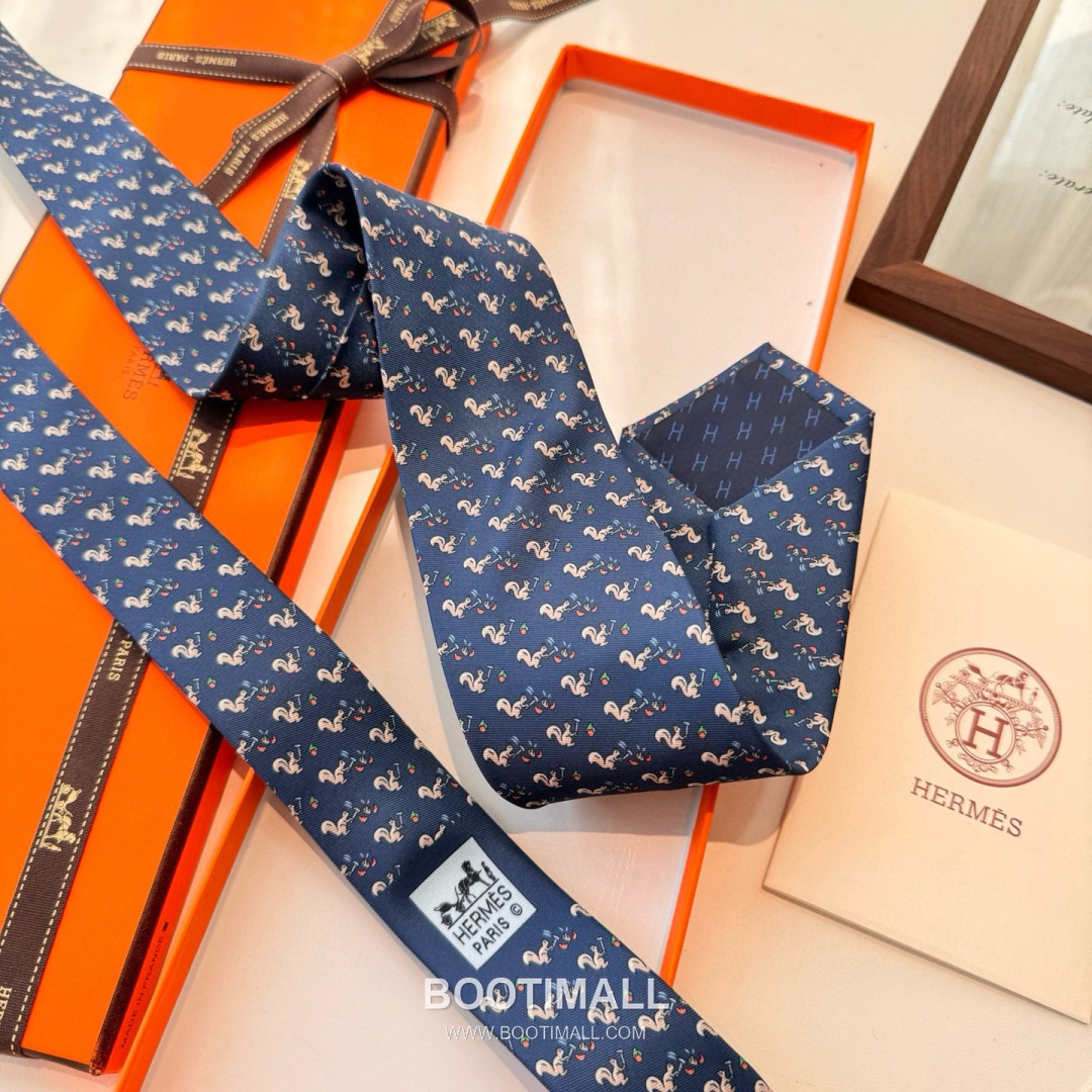 Hermes Handmade Twill Tie Silk Multicolor 에르메스 핸드메이드 트윌 넥타이 실크 멀티컬러 7cm 7