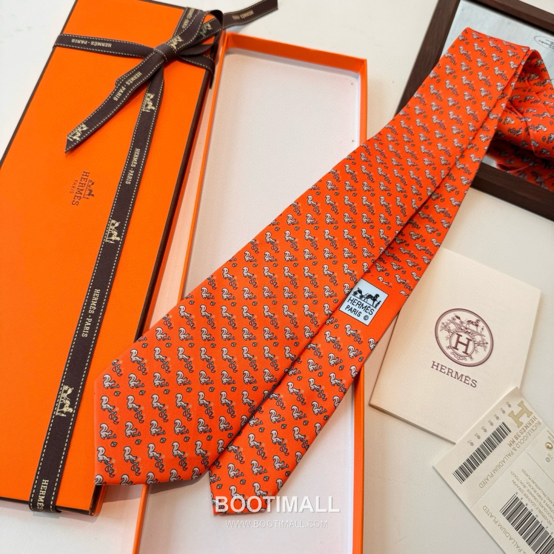Hermes Handmade Twill Tie Silk Multicolor 에르메스 핸드메이드 트윌 넥타이 실크 멀티컬러 7cm 5