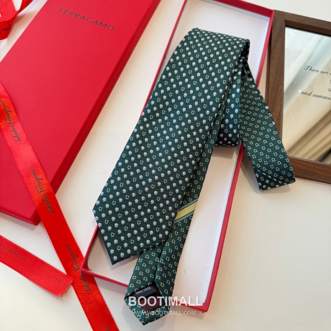 Ferragamo Tie Collection 100% Silk Twill Black 페라가모 타이 컬렉션 실크 트윌 100% 블랙 5