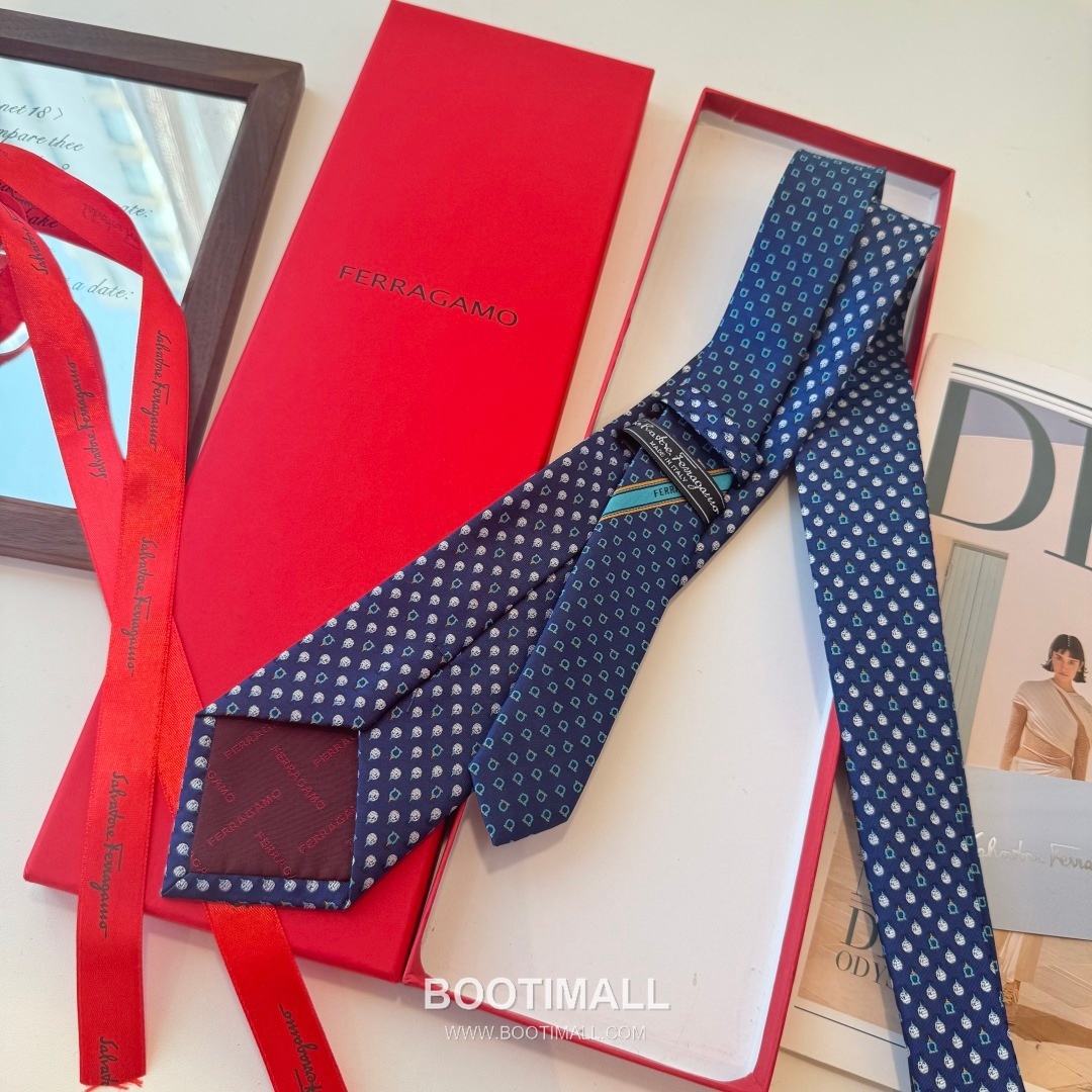 Ferragamo Tie Collection 100% Silk Twill Black 페라가모 타이 컬렉션 실크 트윌 100% 블랙 3