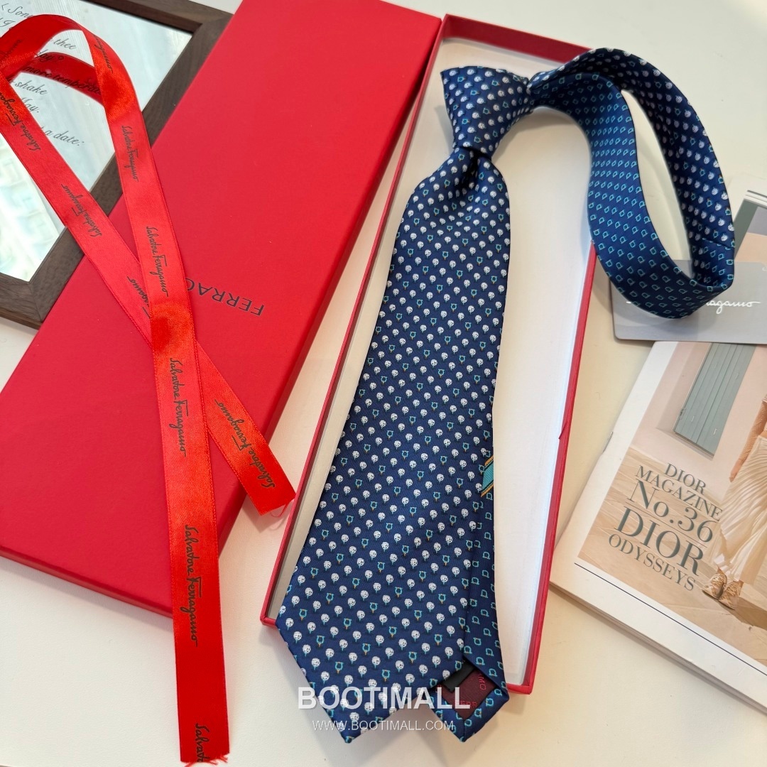 Ferragamo Tie Collection 100% Silk Twill Black 페라가모 타이 컬렉션 실크 트윌 100% 블랙 7