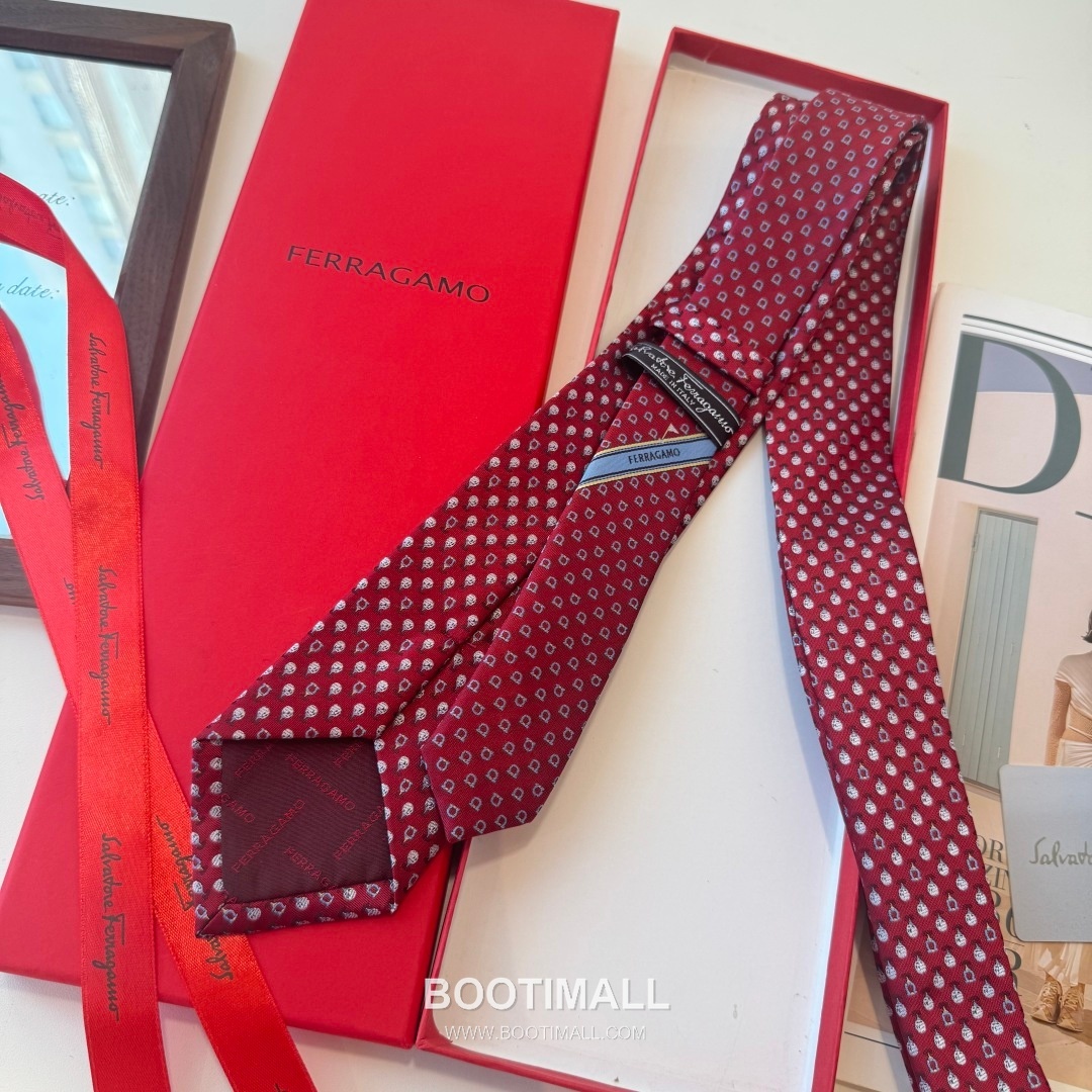 Ferragamo Tie Collection 100% Silk Twill Black 페라가모 타이 컬렉션 실크 트윌 100% 블랙 3