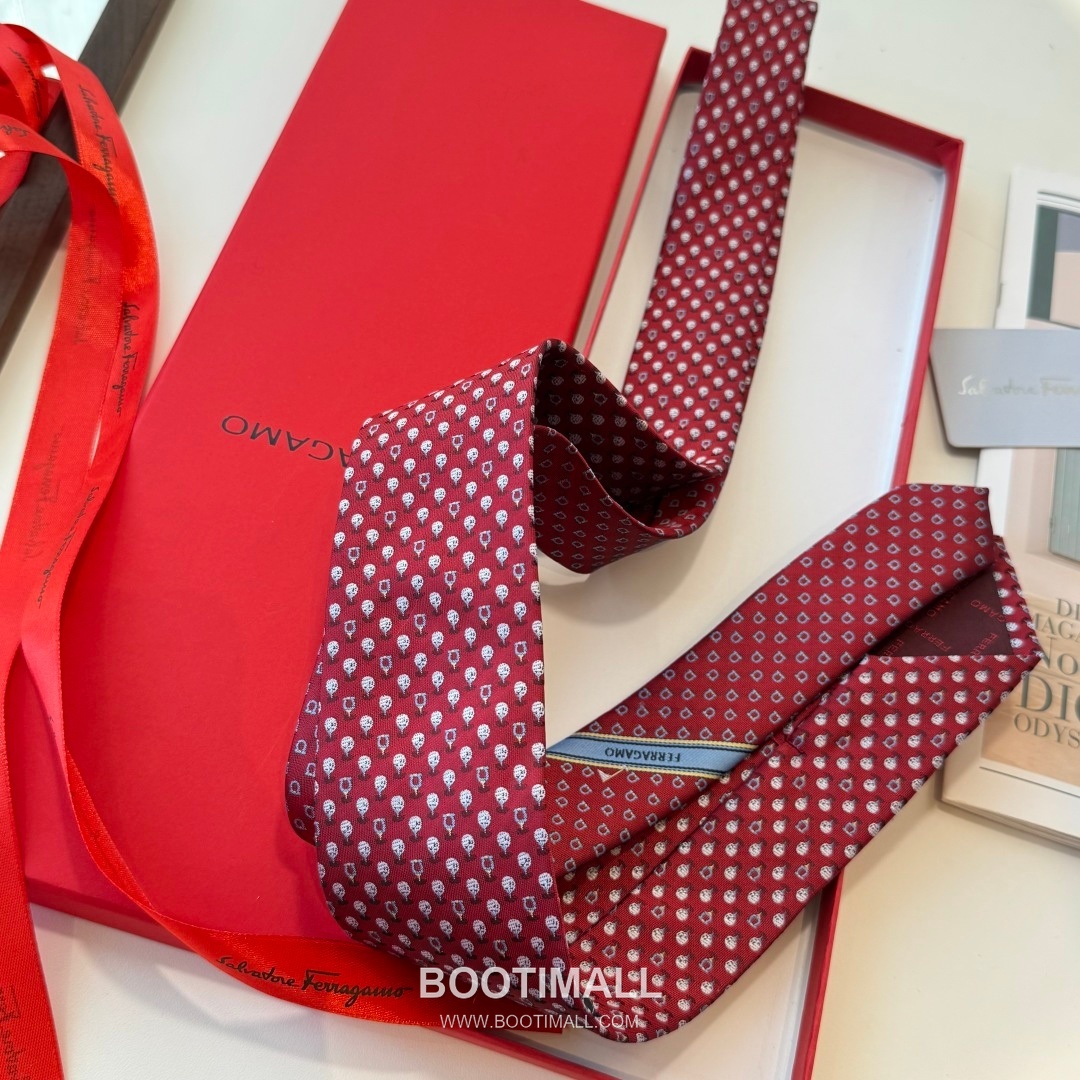 Ferragamo Tie Collection 100% Silk Twill Black 페라가모 타이 컬렉션 실크 트윌 100% 블랙 8