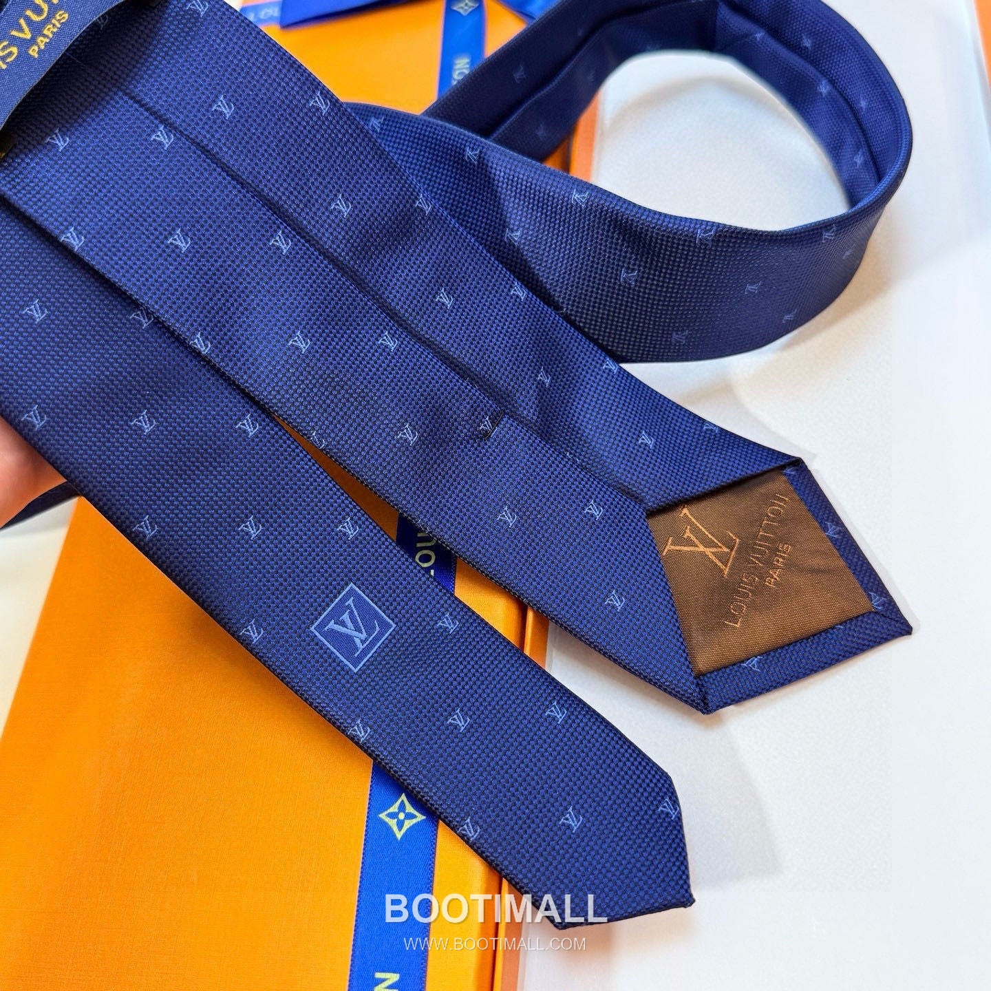 Louis Vuitton Diamonds V Tie Silk Jacquard Dark 루이비통 다이아몬드 V 넥타이 실크 자카드 다크 9