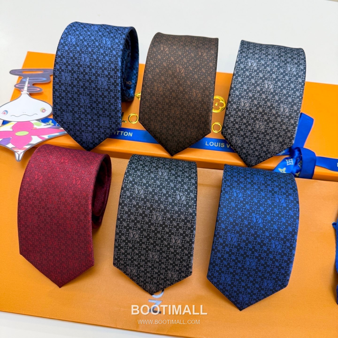 Louis Vuitton Monogram Flower Tie Silk Jacquard Elegant Base Tone 루이비통 모노그램 플라워 넥타이 실크 자카드 우아한 베이스 톤 2