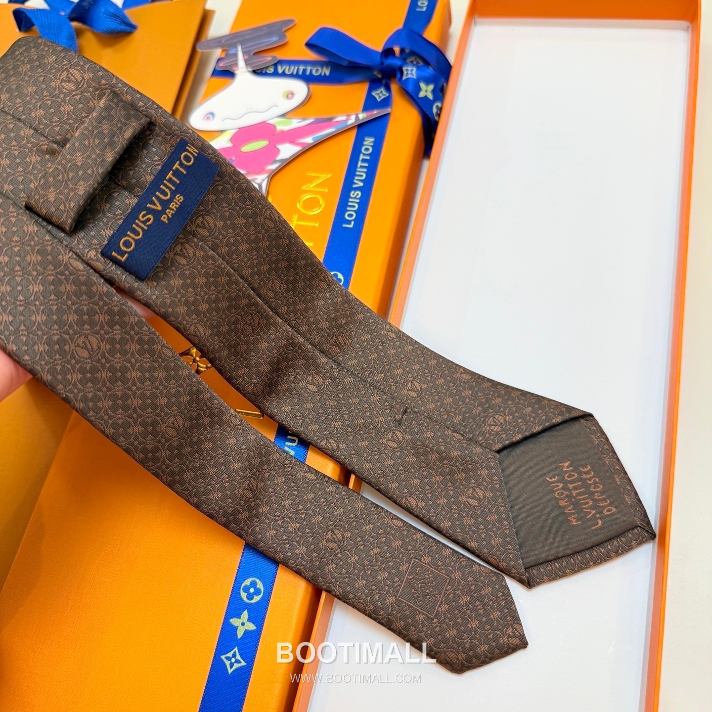 Louis Vuitton Monogram Flower Tie Silk Jacquard Elegant Base Tone 루이비통 모노그램 플라워 넥타이 실크 자카드 우아한 베이스 톤 8