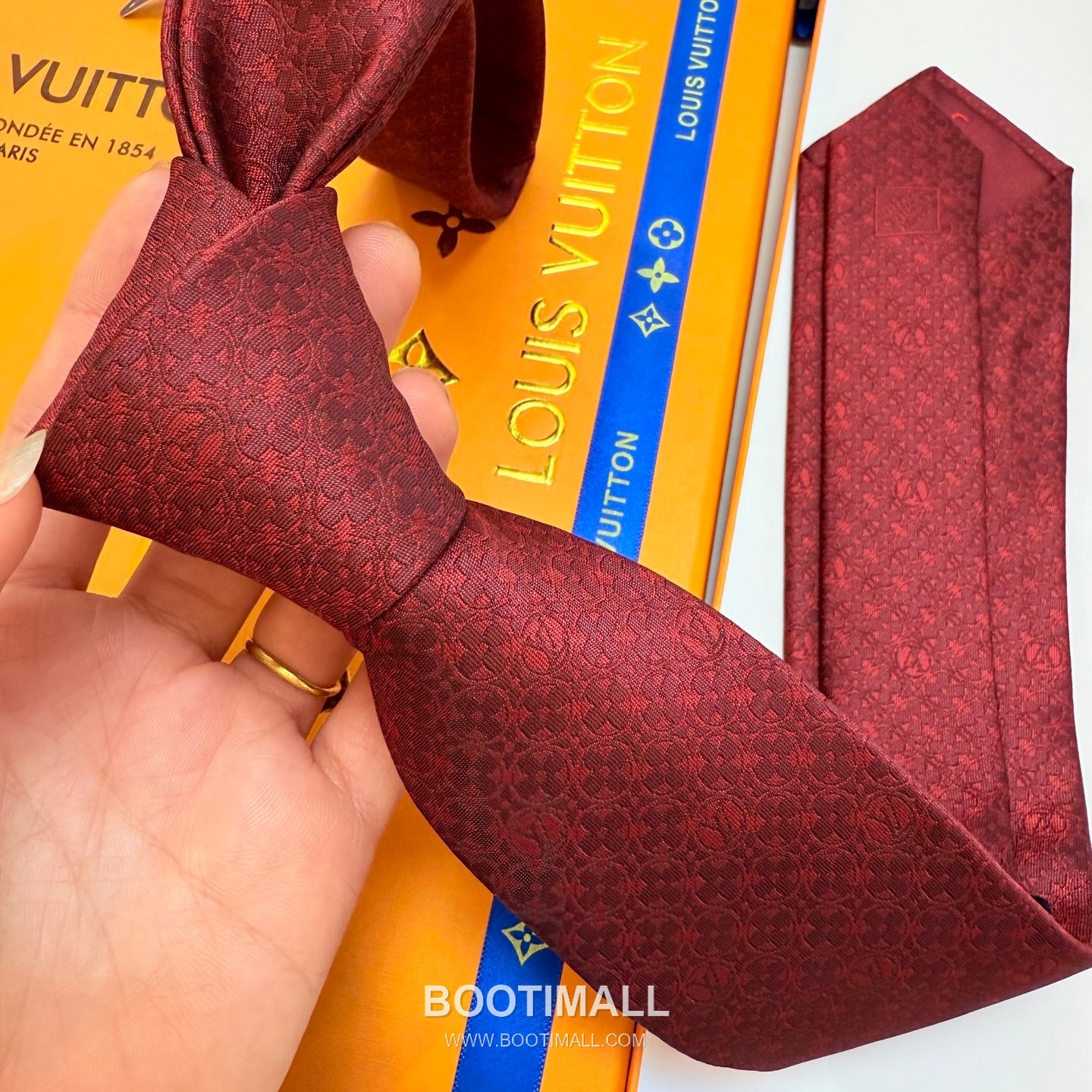Louis Vuitton Monogram Flower Tie Silk Jacquard Elegant Base Tone 루이비통 모노그램 플라워 넥타이 실크 자카드 우아한 베이스 톤 10