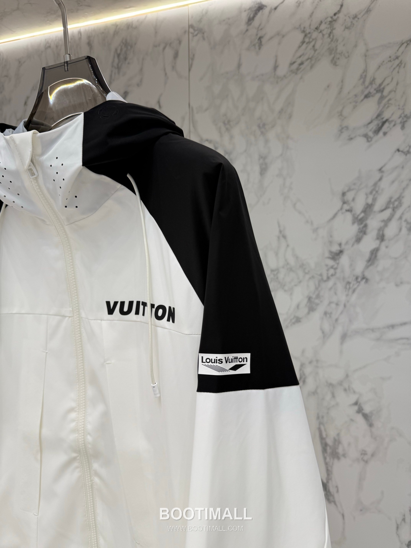 Louis Vuitton Spring 2026 Tailored Jacket Black 루이비통 2026 봄 맞춤 재킷 블랙 48, 50, 52, 54, 56 3