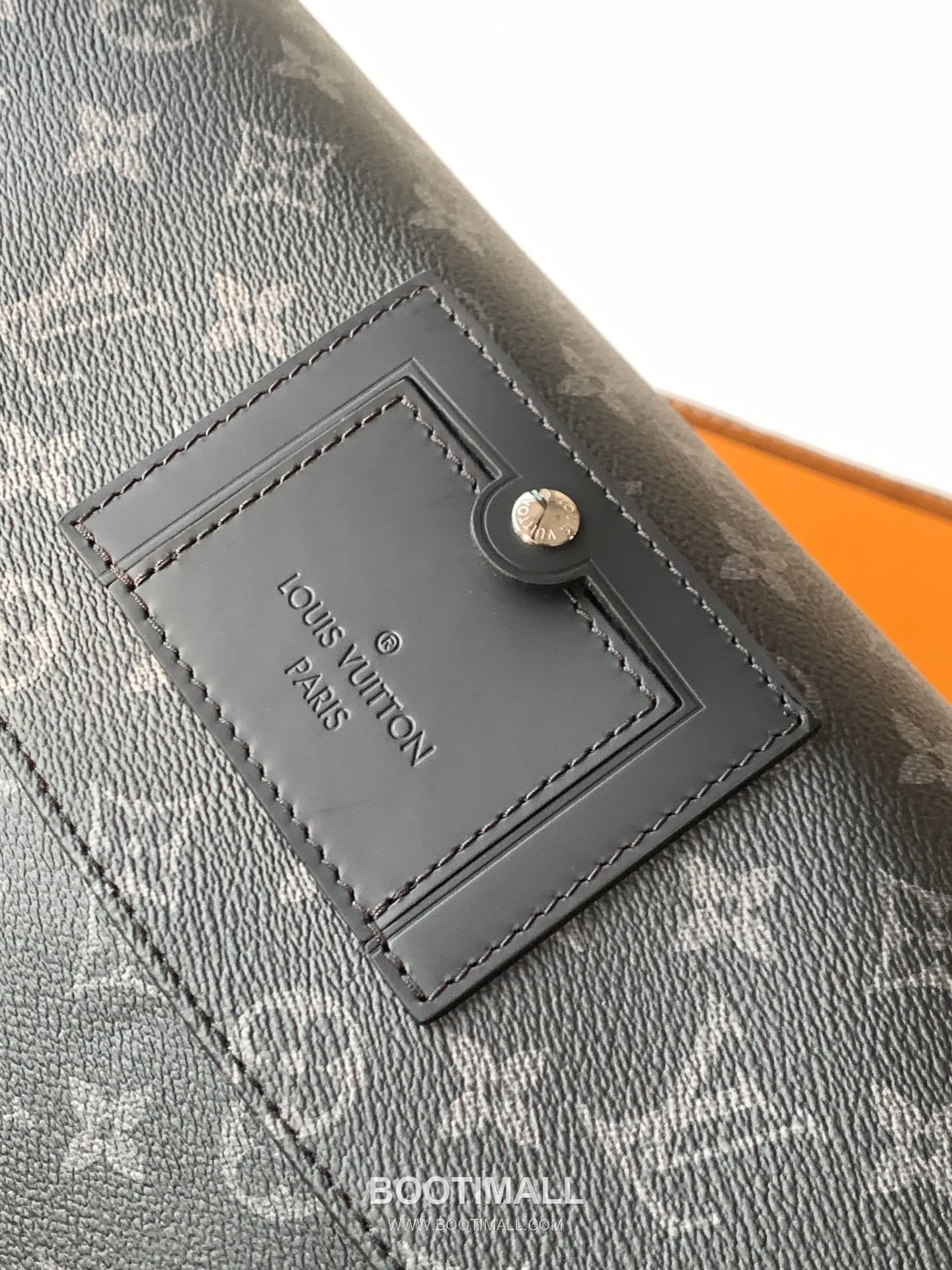 Bulgari Voyager Small Messenger Italian Grade A Leather Black Messenger Bag 호간 보이저 스몰 메신저 이탈리아 A급 가죽 블랙 메신저백 33cm 5