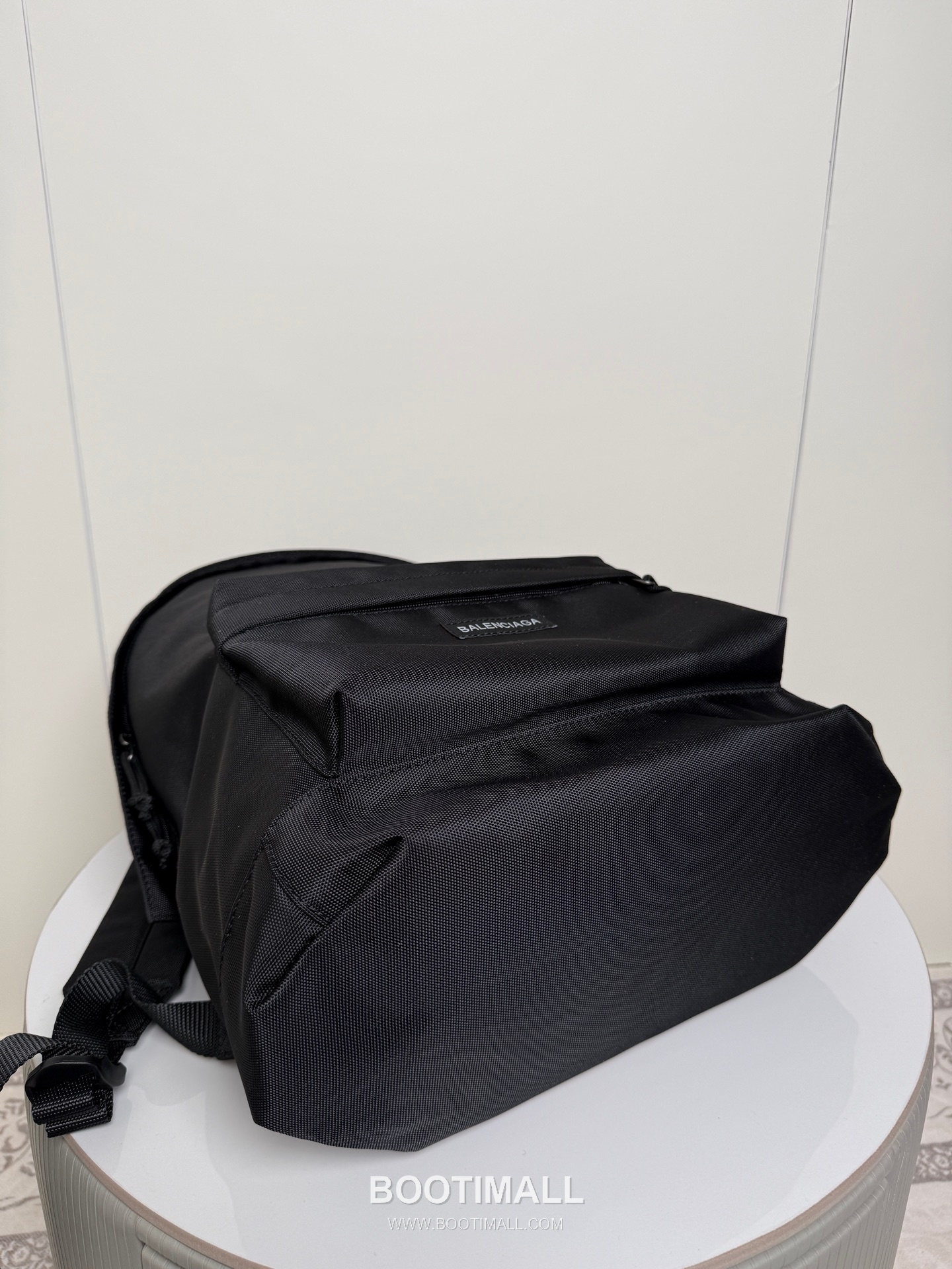Celine Classic Canvas Backpack Canvas Black 셀린느 클래식 캔버스 백팩 캔버스 블랙 47cm 3