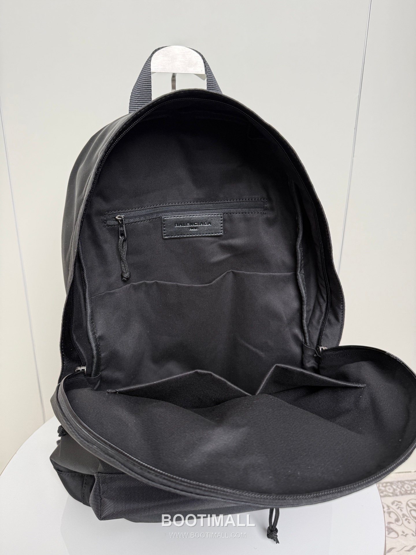 Celine Classic Canvas Backpack Canvas Black 셀린느 클래식 캔버스 백팩 캔버스 블랙 47cm 5