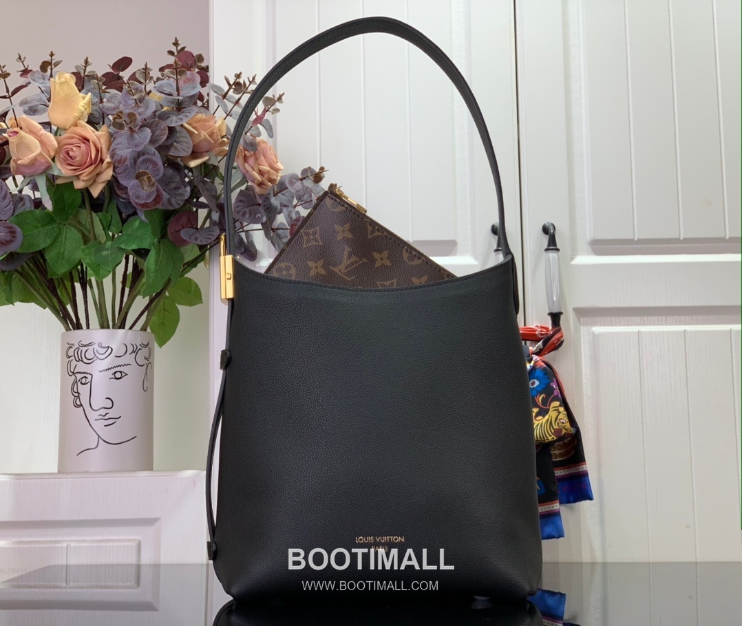 Celine Low Key Hobo Small Smooth Calfskin Brown Shoulder Bag 셀린느 로우 키 호보 소형 소가죽 브라운 숄더백 28cm 1