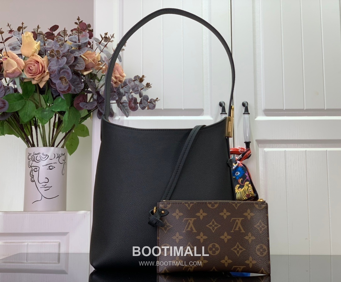 Celine Low Key Hobo Small Smooth Calfskin Brown Shoulder Bag 셀린느 로우 키 호보 소형 소가죽 브라운 숄더백 28cm 3