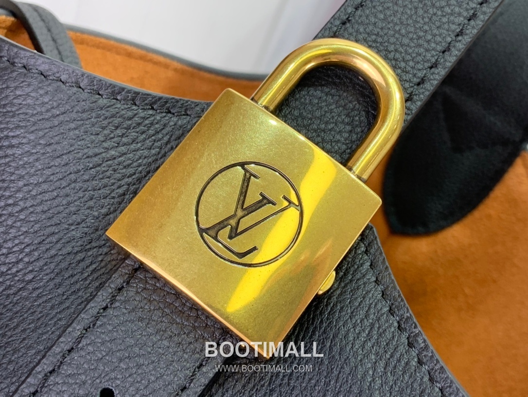 Celine Low Key Hobo Small Smooth Calfskin Brown Shoulder Bag 셀린느 로우 키 호보 소형 소가죽 브라운 숄더백 28cm 6