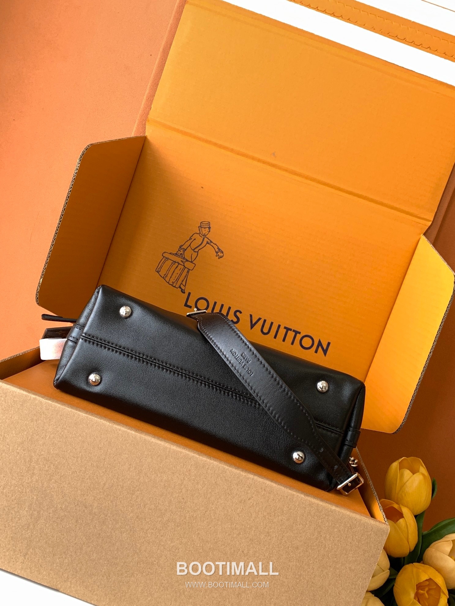 Celine Diamond Pattern Bag Italian Waxed Leather Brown 셀린느 다이아몬드 패턴 백 이탈리아산 나무왁스 가죽 브라운 26x17x10cm 4