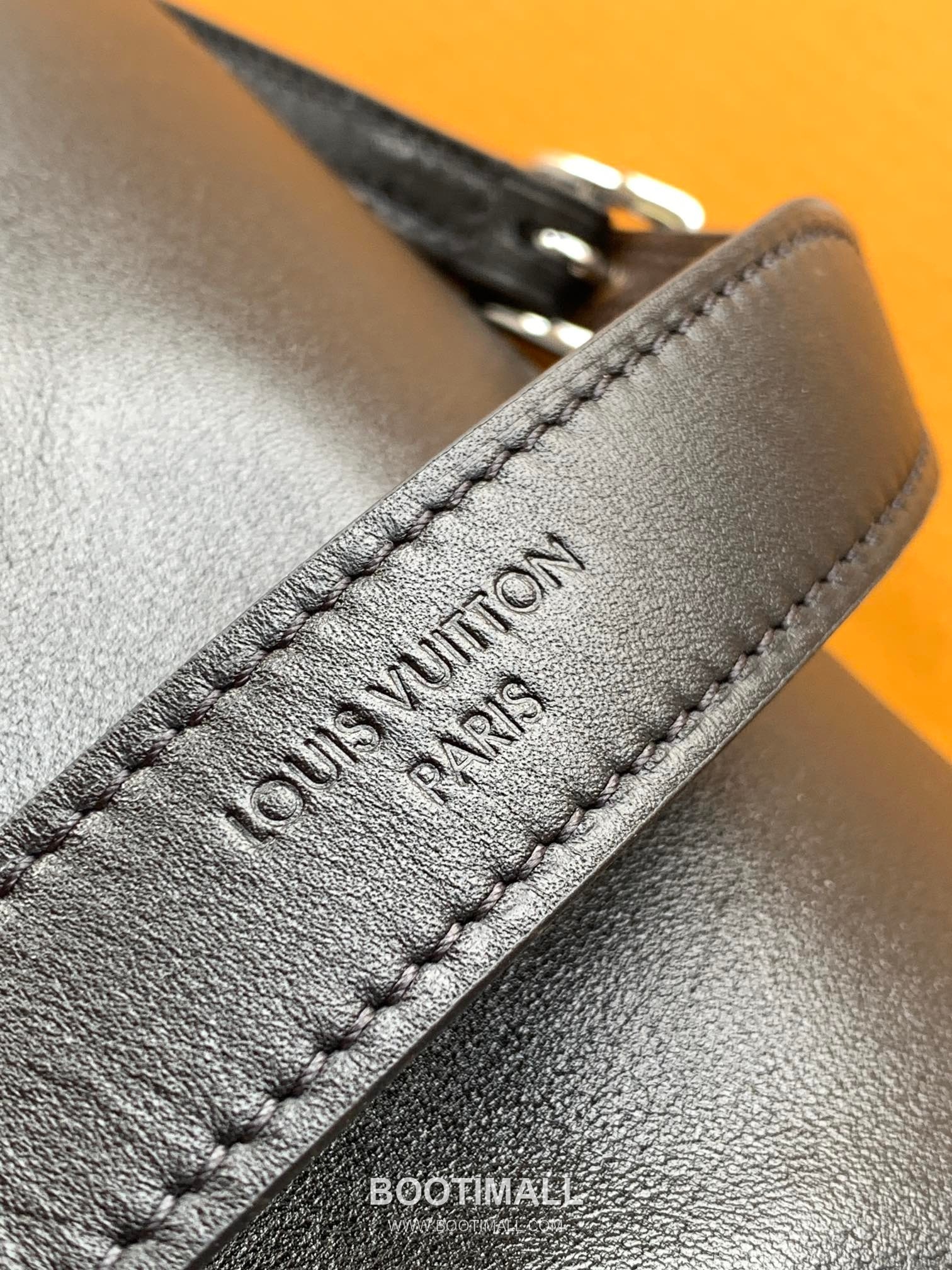 Celine Diamond Pattern Bag Italian Waxed Leather Brown 셀린느 다이아몬드 패턴 백 이탈리아산 나무왁스 가죽 브라운 26x17x10cm 9