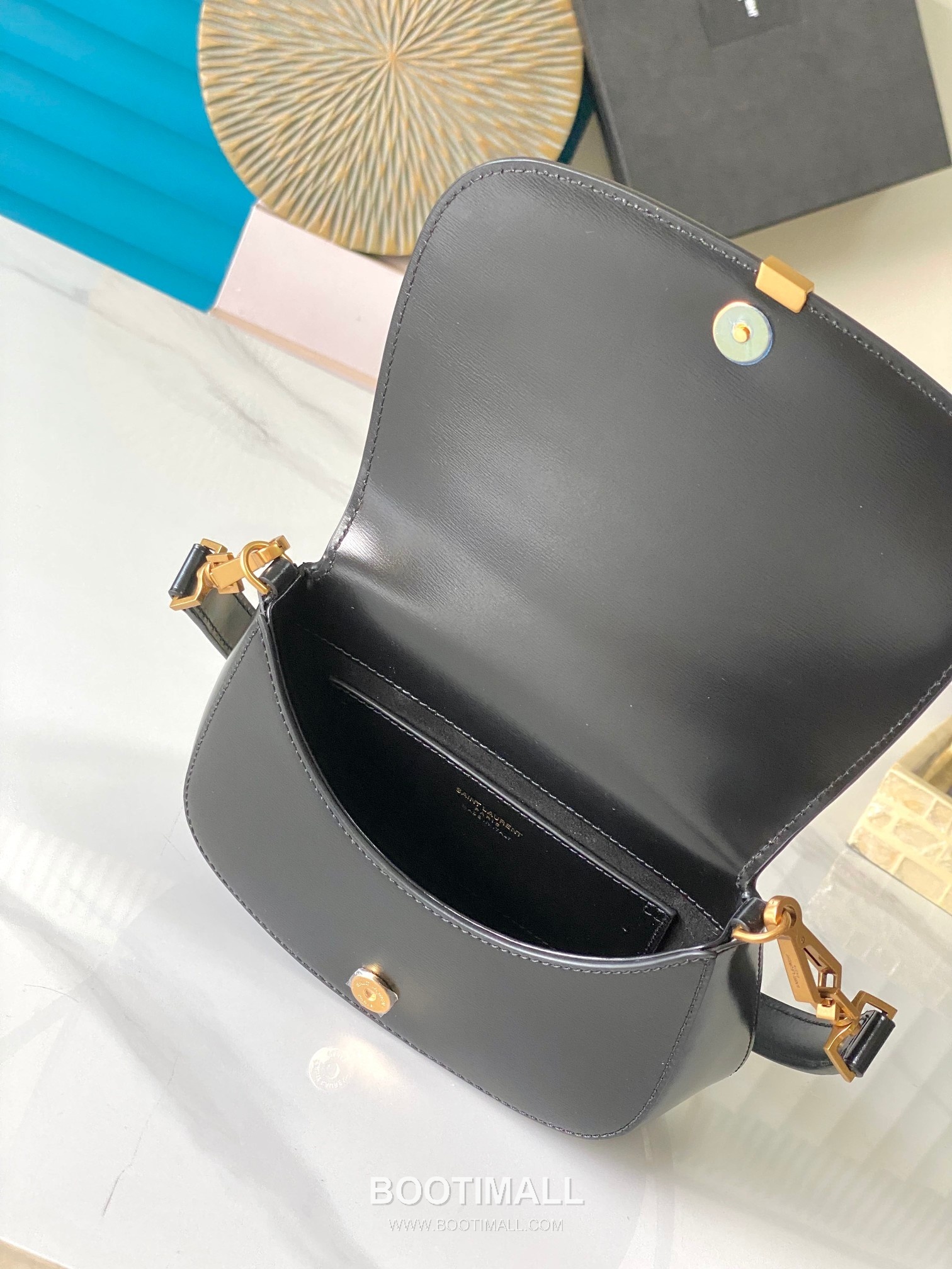 Celine Voltaire Box Calfskin Black Shoulder Bag 셀린느 볼테르 박스 800846 소가죽 블랙 숄더백 21cm 8