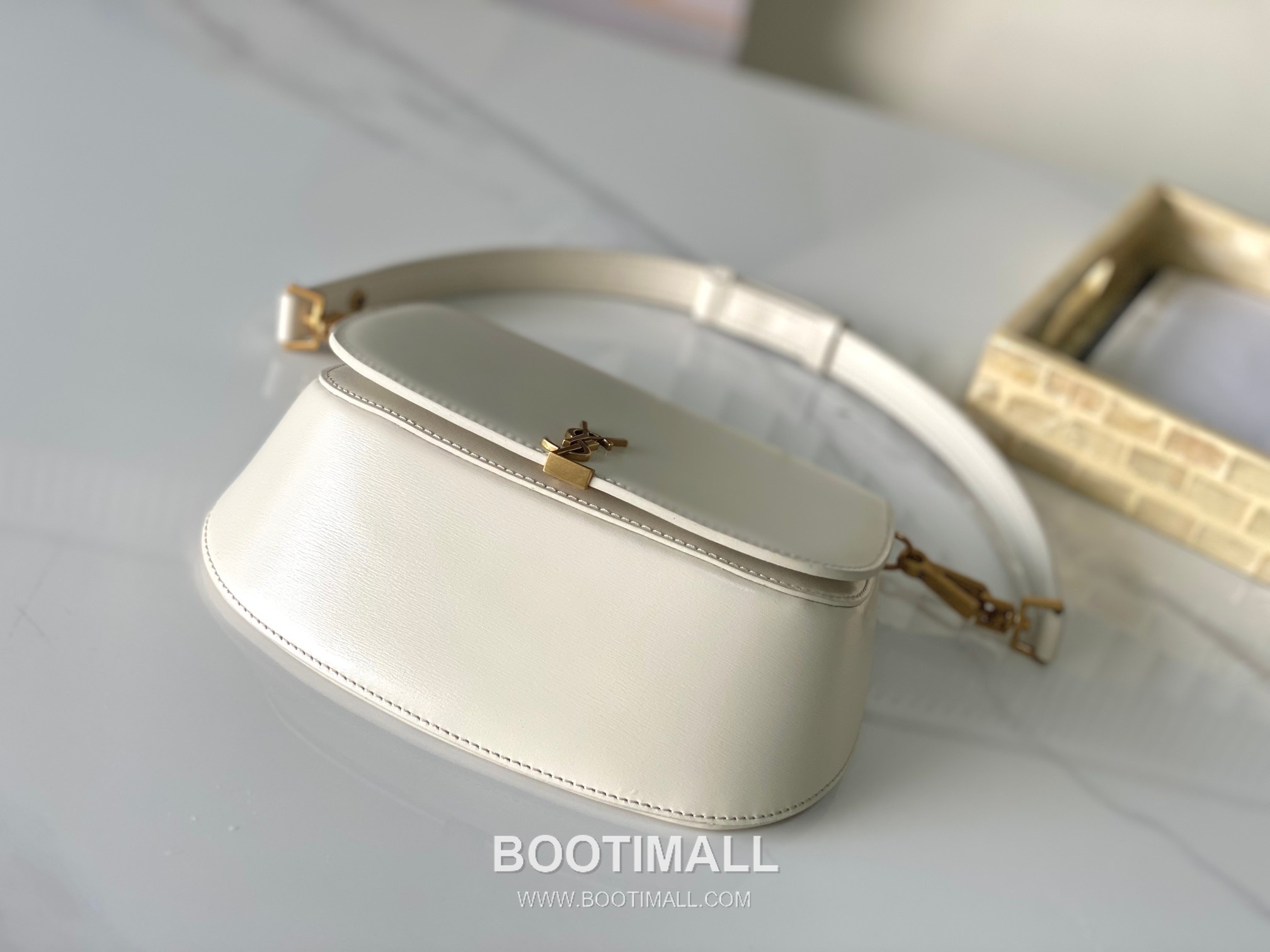 Celine Voltaire Box Calfskin Black Shoulder Bag 셀린느 볼테르 박스 800846 소가죽 블랙 숄더백 21cm 4