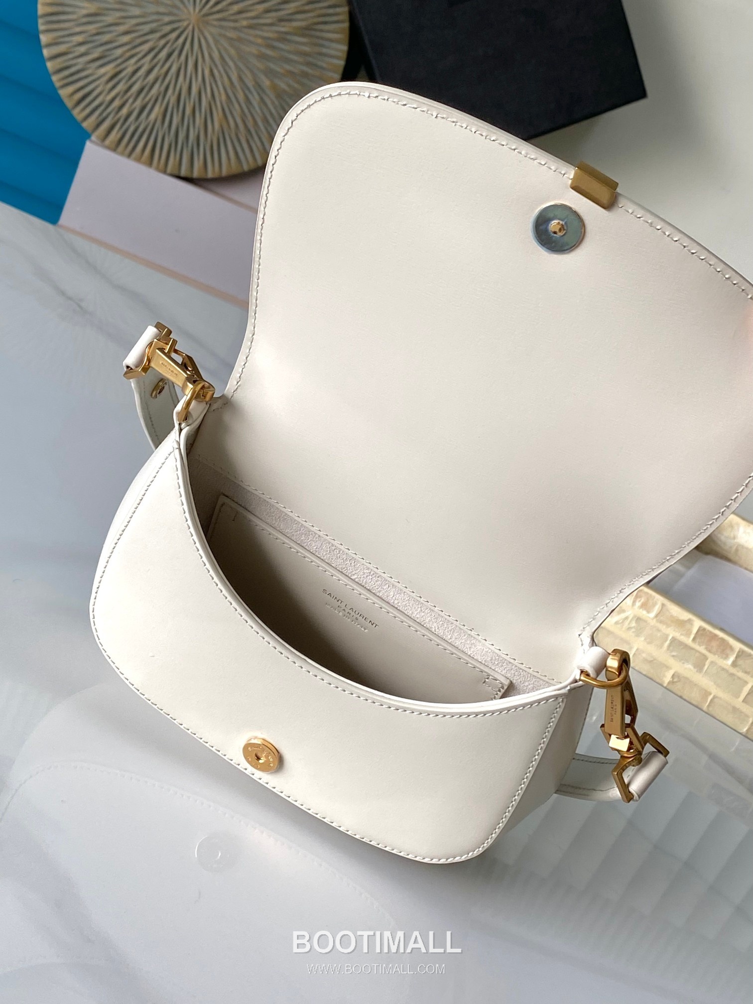 Celine Voltaire Box Calfskin Black Shoulder Bag 셀린느 볼테르 박스 800846 소가죽 블랙 숄더백 21cm 5