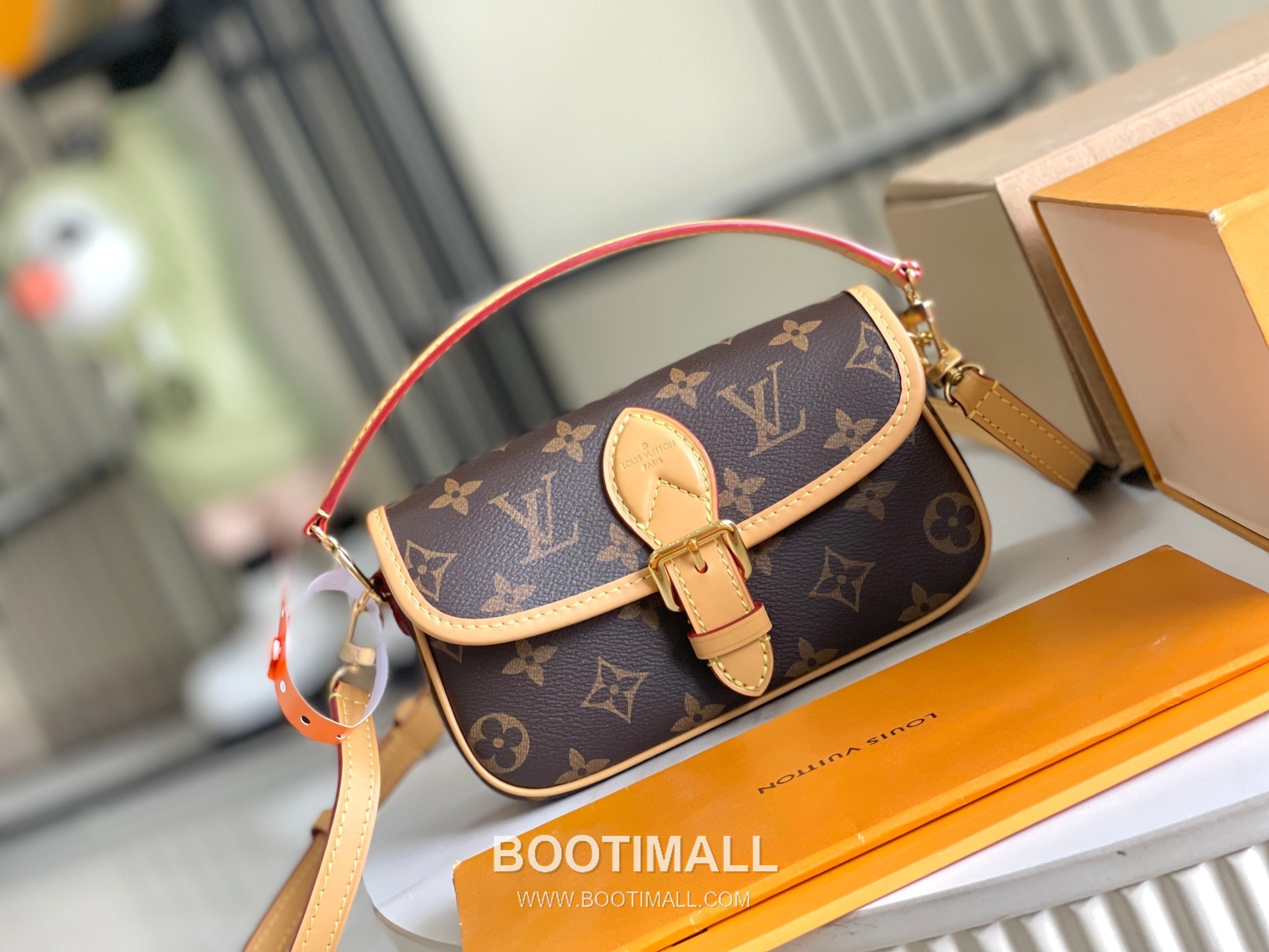 Louis Vuitton Monogram Canvas Bag Italian Grade A Leather, Canvas, Full Steel Hardware Brown 루이비통 모노그램 캔버스 가방 이탈리아 A급 가죽, 캔버스, 풀 스틸 하드웨어 브라운 19x10.5x6 cm 19cm 2