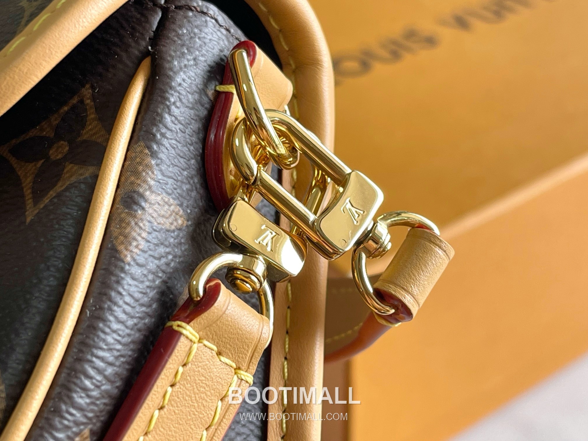 Louis Vuitton Monogram Canvas Bag Italian Grade A Leather, Canvas, Full Steel Hardware Brown 루이비통 모노그램 캔버스 가방 이탈리아 A급 가죽, 캔버스, 풀 스틸 하드웨어 브라운 19x10.5x6 cm 19cm 6