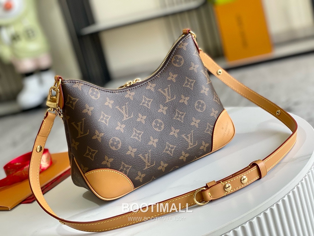 Louis Vuitton Monogram Pochette Bag Italian Leather Brown 루이비통 모노그램 포쉐트 백 이탈리아 가죽 브라운 29x16x9.5cm 3
