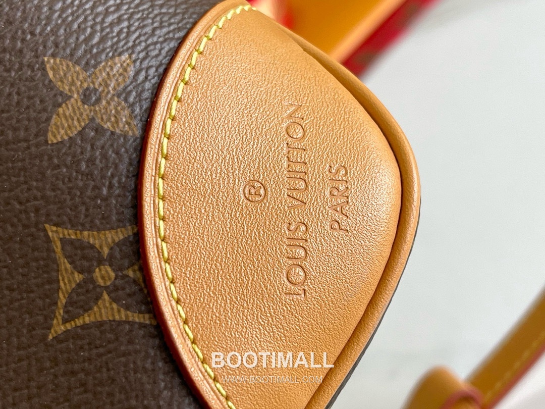 Louis Vuitton Monogram Pochette Bag Italian Leather Brown 루이비통 모노그램 포쉐트 백 이탈리아 가죽 브라운 29x16x9.5cm 5