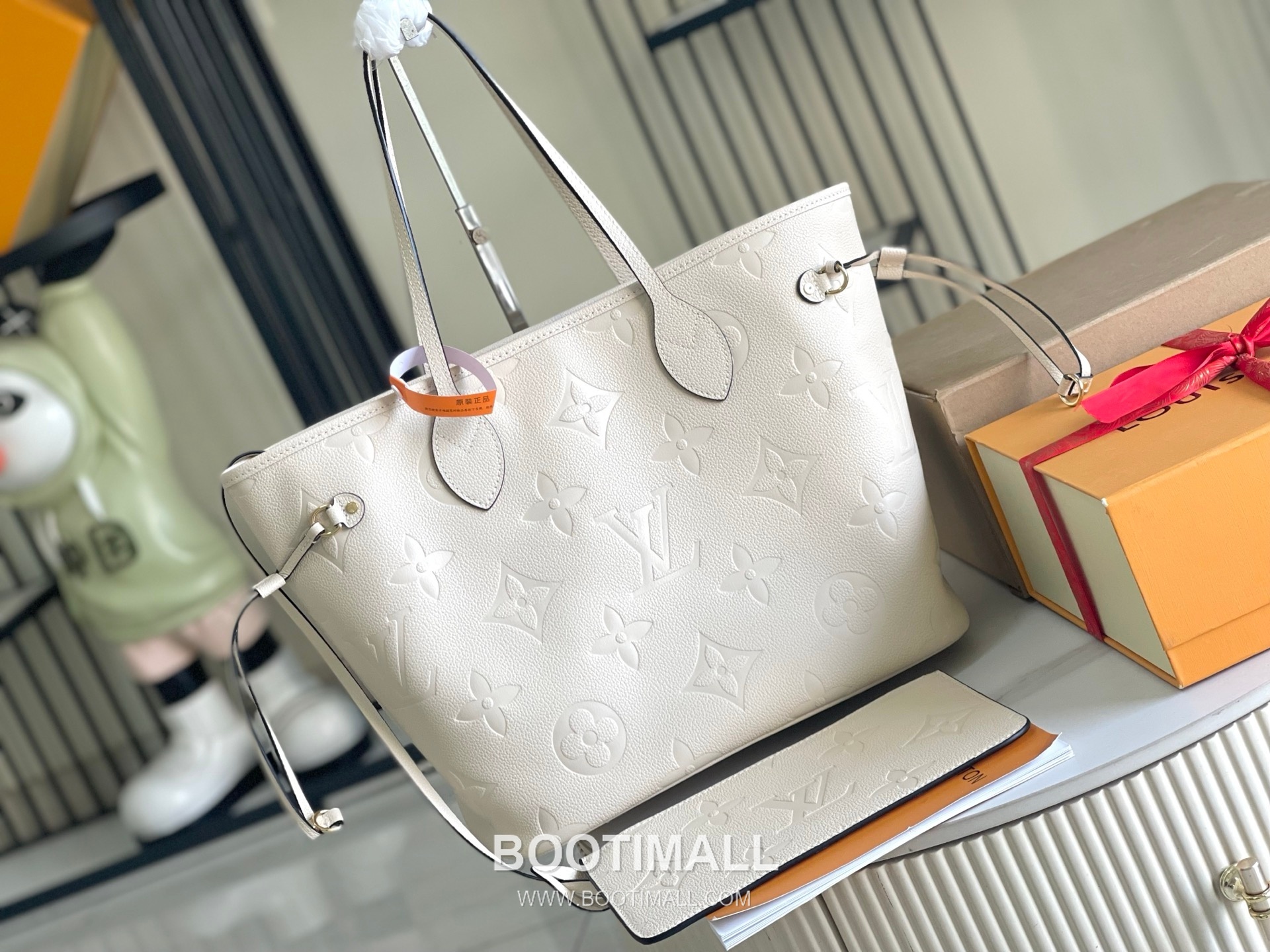 Celine Tote Bag Italian Grade A Leather White 셀린느 M46676 토트백 이탈리아 A급 가죽 화이트 32x29x17cm 2
