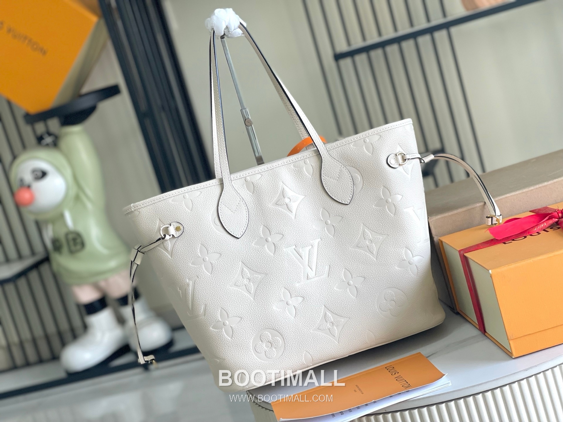 Celine Tote Bag Italian Grade A Leather White 셀린느 M46676 토트백 이탈리아 A급 가죽 화이트 32x29x17cm 4