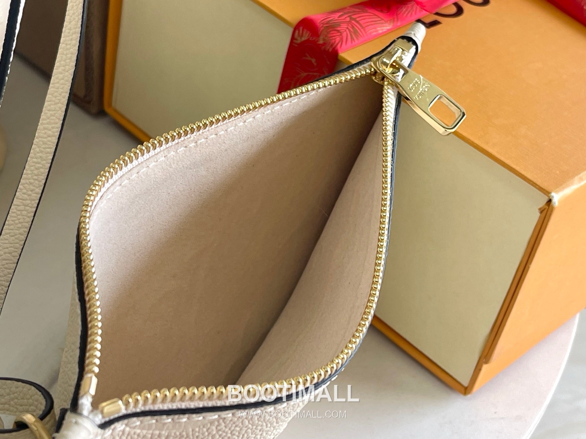 Celine Tote Bag Italian Grade A Leather White 셀린느 M46676 토트백 이탈리아 A급 가죽 화이트 32x29x17cm 9