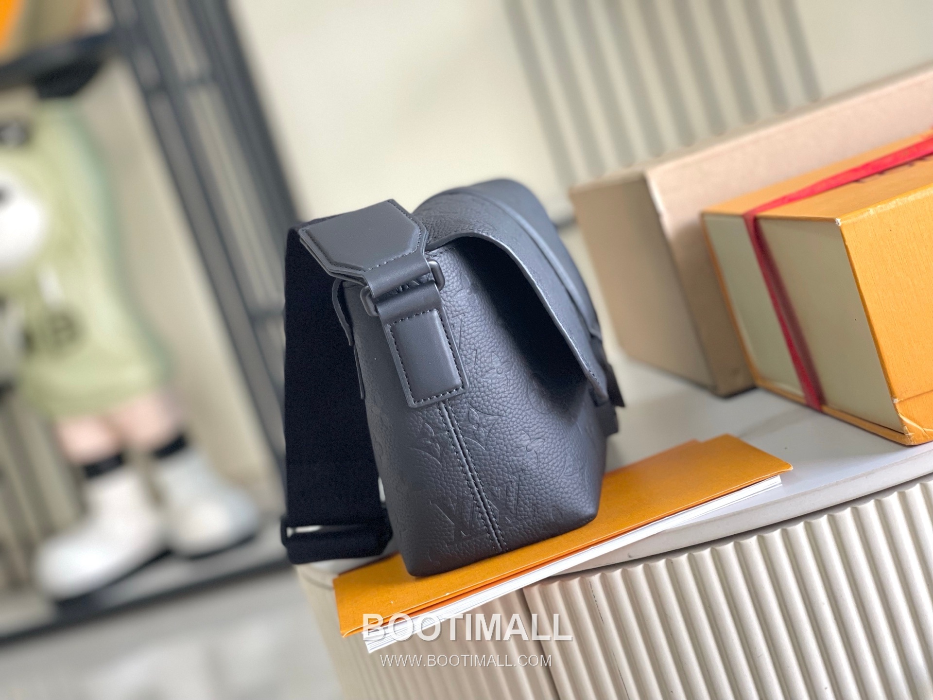 Celine Leather Bag Italian Grade A Leather, Full Steel Hardware Gray 셀린느 M23741 가죽 가방 이탈리아 A급 가죽, 풀 스틸 하드웨어 그레이 28x16x10 cm 28cm 3