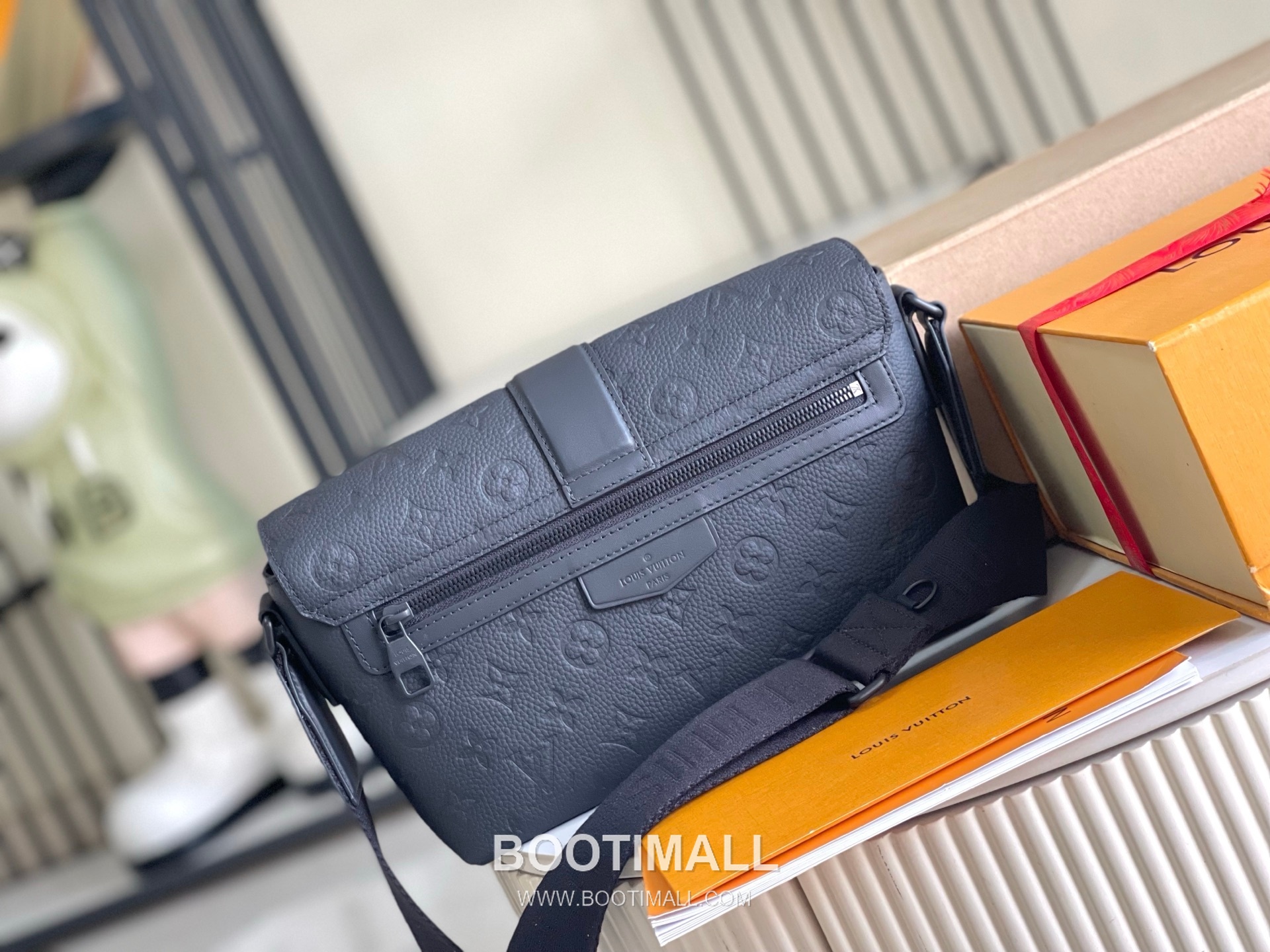 Celine Leather Bag Italian Grade A Leather, Full Steel Hardware Gray 셀린느 M23741 가죽 가방 이탈리아 A급 가죽, 풀 스틸 하드웨어 그레이 28x16x10 cm 28cm 4