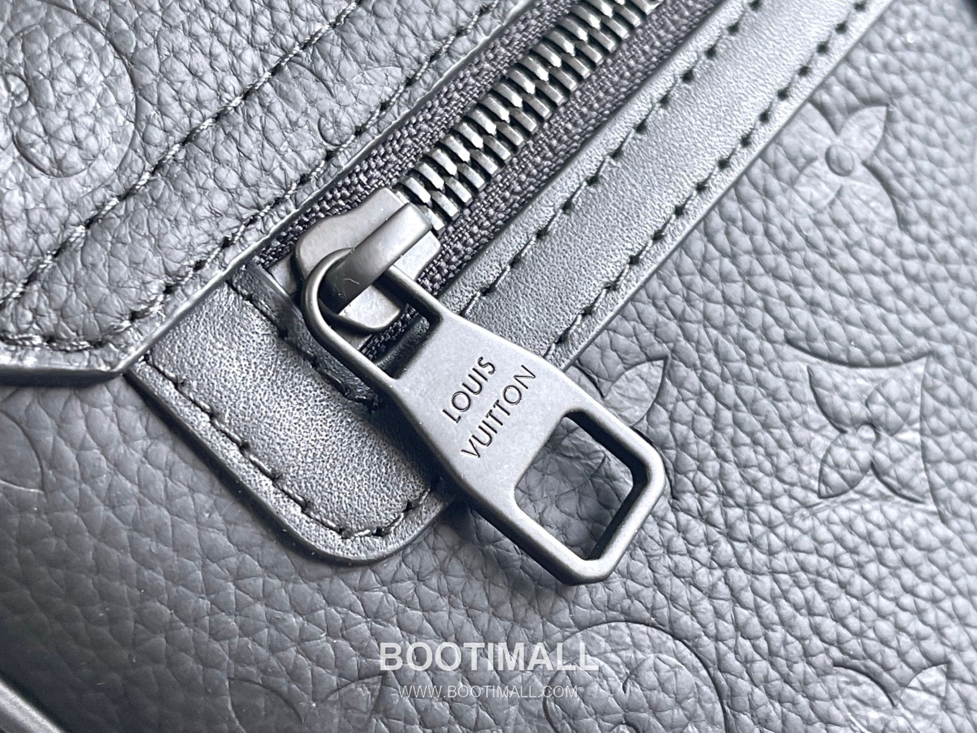 Celine Leather Bag Italian Grade A Leather, Full Steel Hardware Gray 셀린느 M23741 가죽 가방 이탈리아 A급 가죽, 풀 스틸 하드웨어 그레이 28x16x10 cm 28cm 7