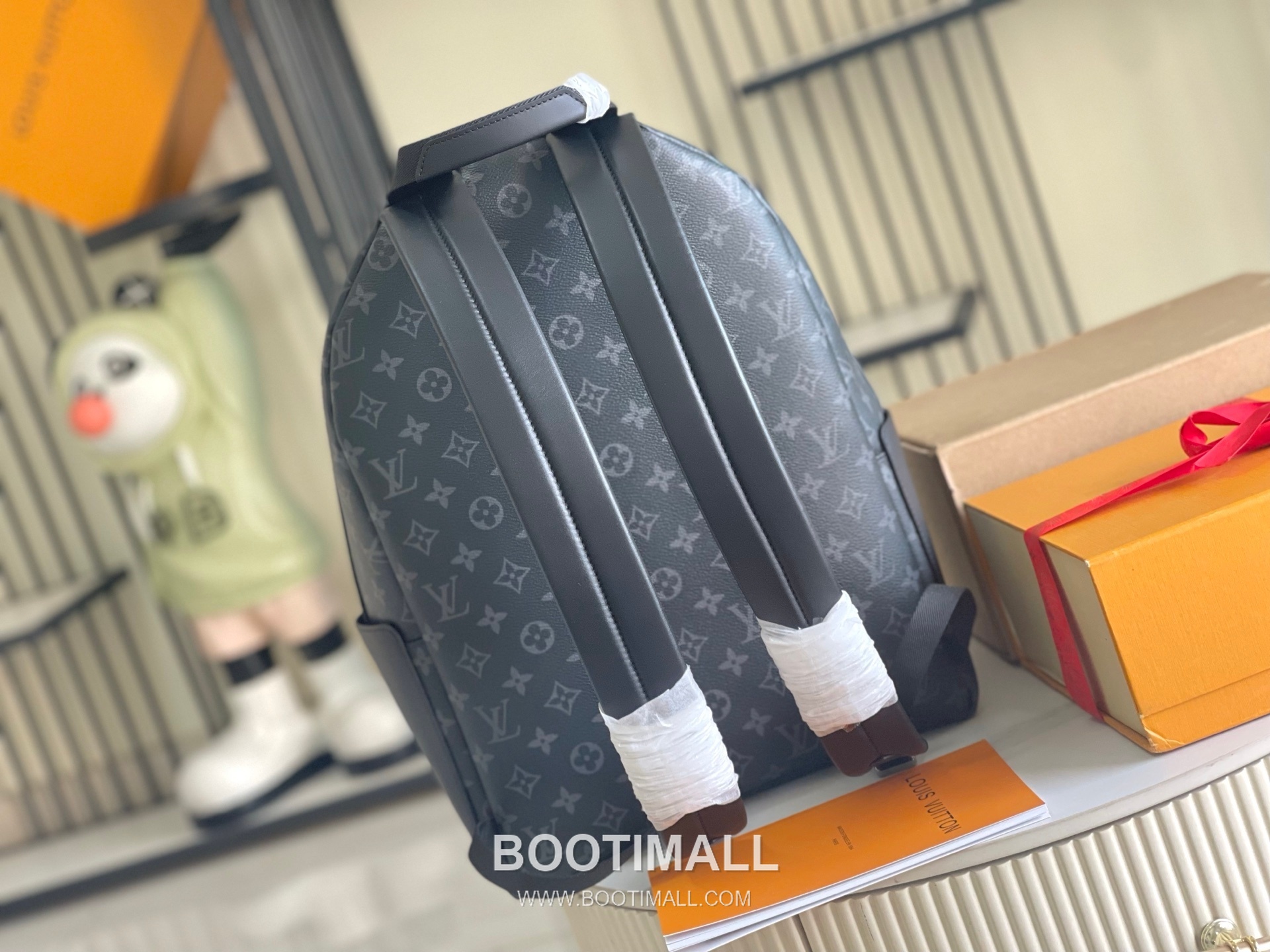 Celine Shoulder Bag Italian Grade A Leather Black 셀린느 M22545 숄더백 이탈리아 A급 가죽 블랙 29x38x20cm 4