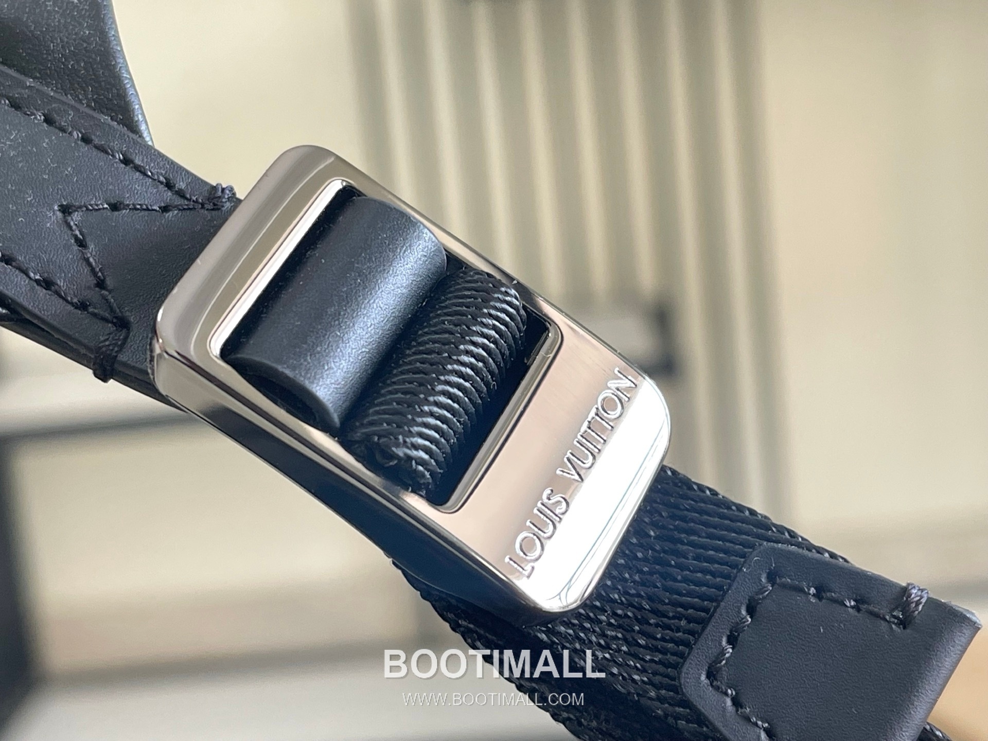 Celine Shoulder Bag Italian Grade A Leather Black 셀린느 M22545 숄더백 이탈리아 A급 가죽 블랙 29x38x20cm 7