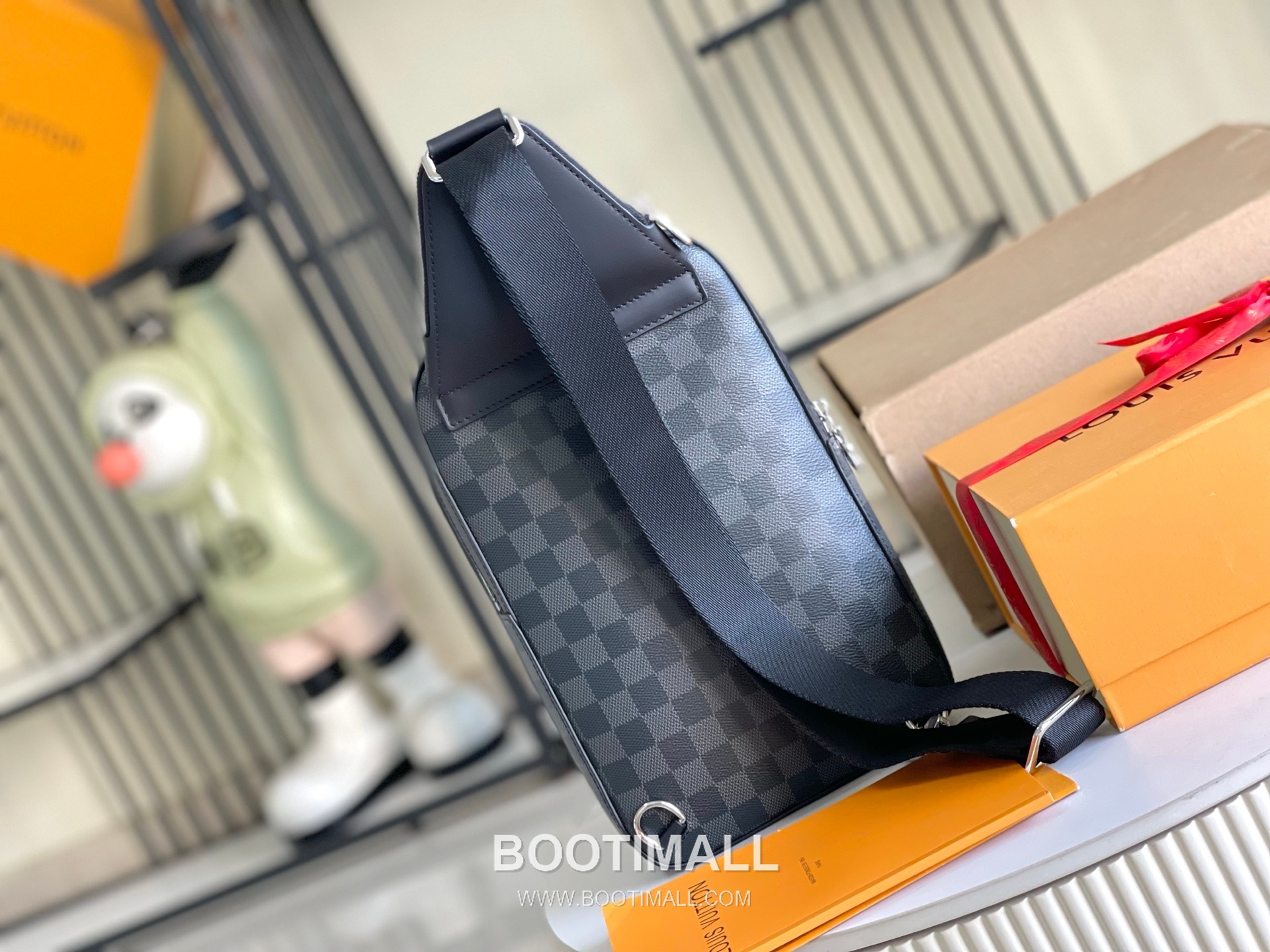 Celine Shoulder Bag Italian A-grade Leather Black 셀린느 M45302 숄더백 이탈리아 A급 가죽 블랙 20x31x7 cm 31cm 3