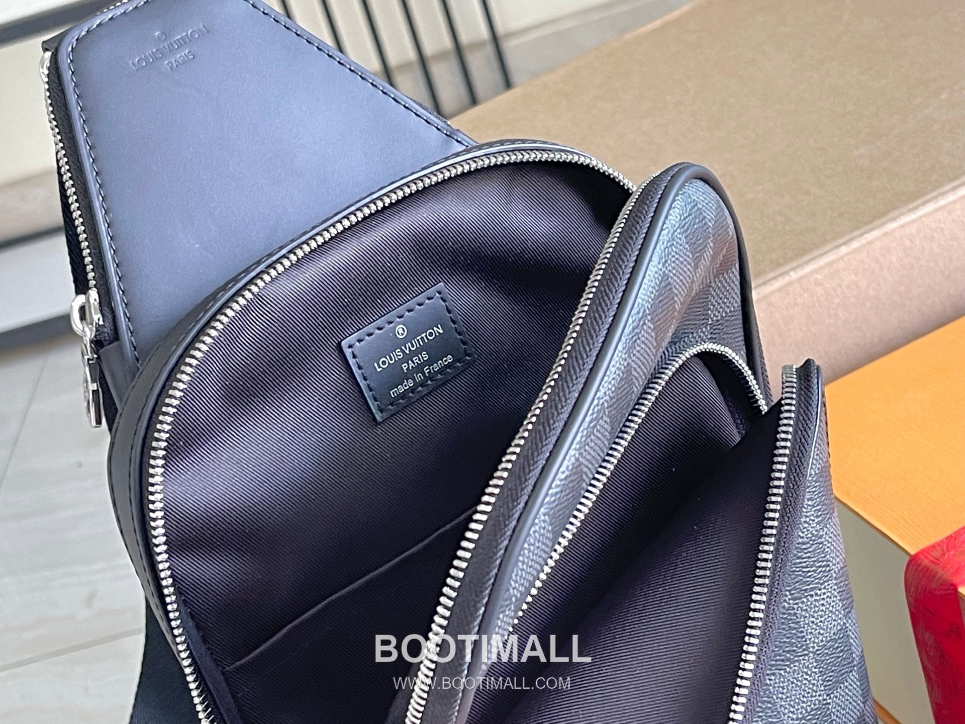 Celine Shoulder Bag Italian A-grade Leather Black 셀린느 M45302 숄더백 이탈리아 A급 가죽 블랙 20x31x7 cm 31cm 8