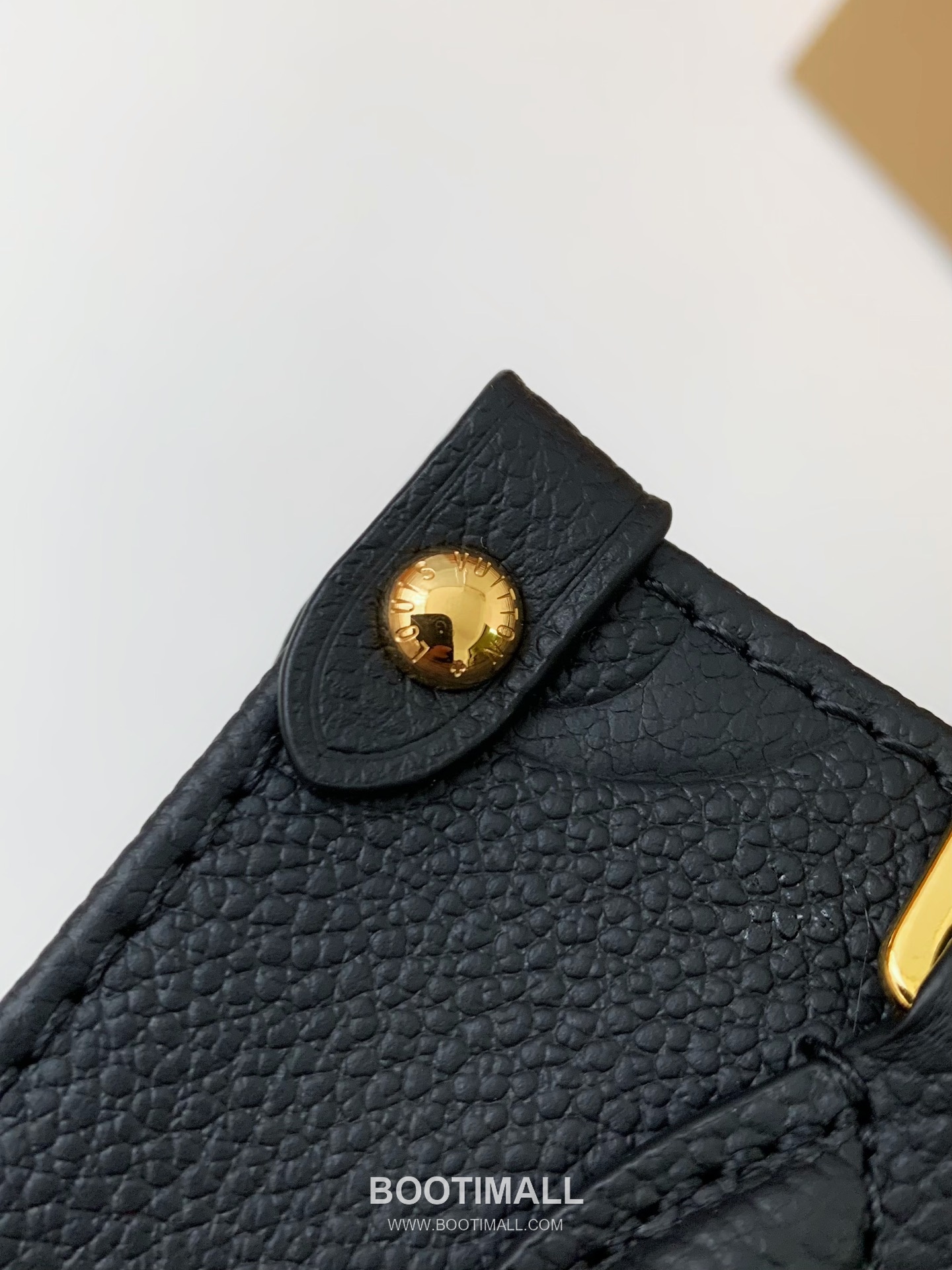 Celine Full Leather Bag Full Grain Leather Black Handbag 셀린느 풀 레더 백 M46993 풀 그레인 가죽 블랙 핸드백 18cm 6