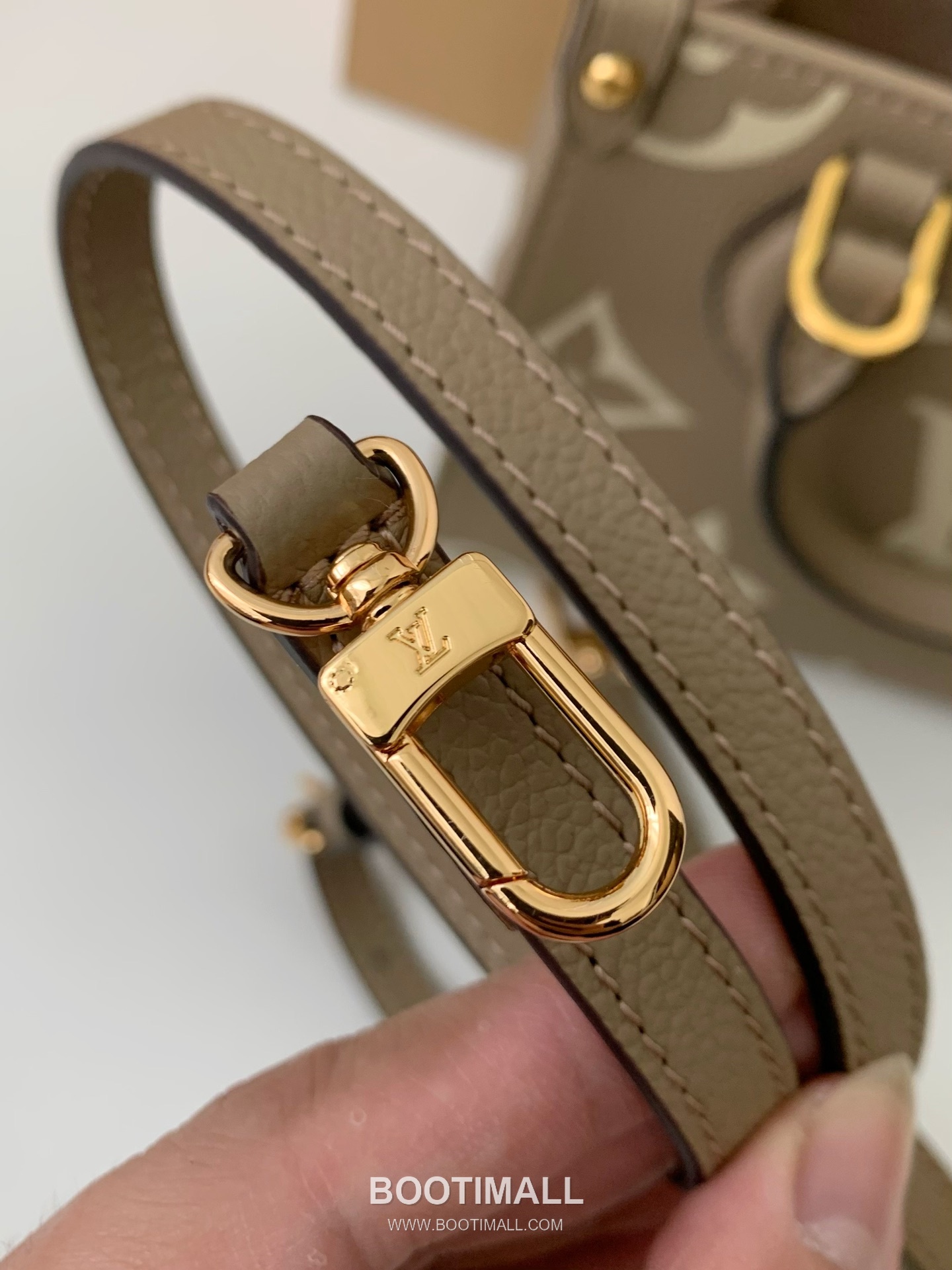 Celine Full Leather Bag Full Leather Beige Handbag 셀린느 전피 핸드백 M47054 전피 베이지 18cm 13