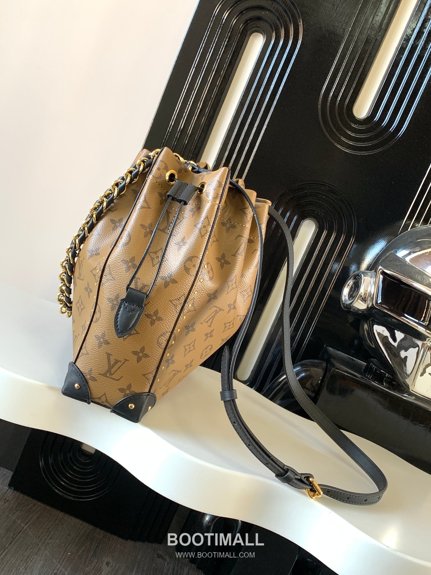 Celine Diamond Leather Chain Bag Italian Grade A Diamond Leather Brown 셀린느 다이아몬드 가죽 체인 백 이탈리아 A급 다이아몬드 가죽 브라운 23×9×23cm 3