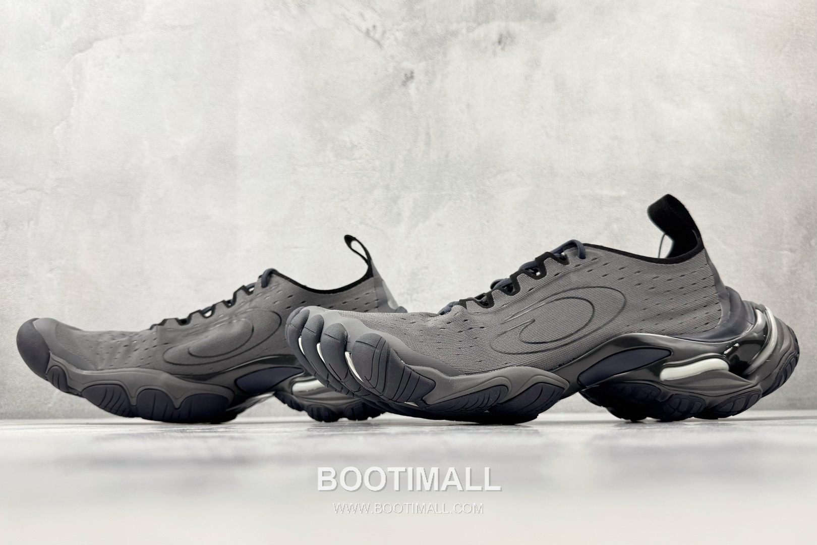 Balenciaga Anatomic Runner Mesh Gray Sneakers 발렌시아가 아나토믹 러너 메쉬 그레이 스니커즈 5