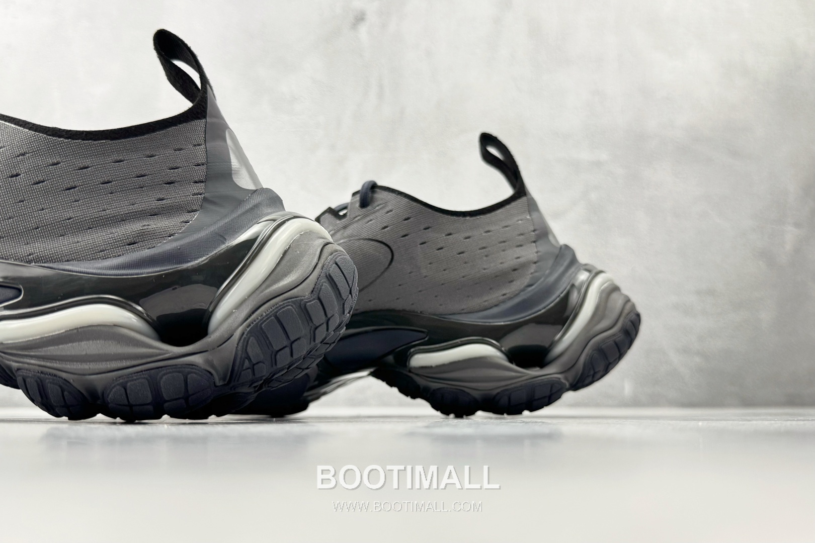 Balenciaga Anatomic Runner Mesh Gray Sneakers 발렌시아가 아나토믹 러너 메쉬 그레이 스니커즈 8