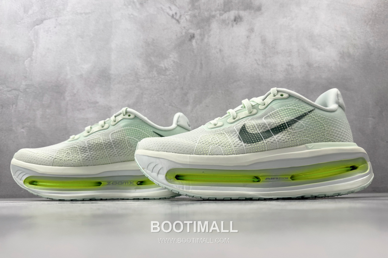 Nike Vomero Premium Mesh Textile Green Sneakers 보메로 프리미엄 메쉬 텍스타일 그린 스니커즈 5