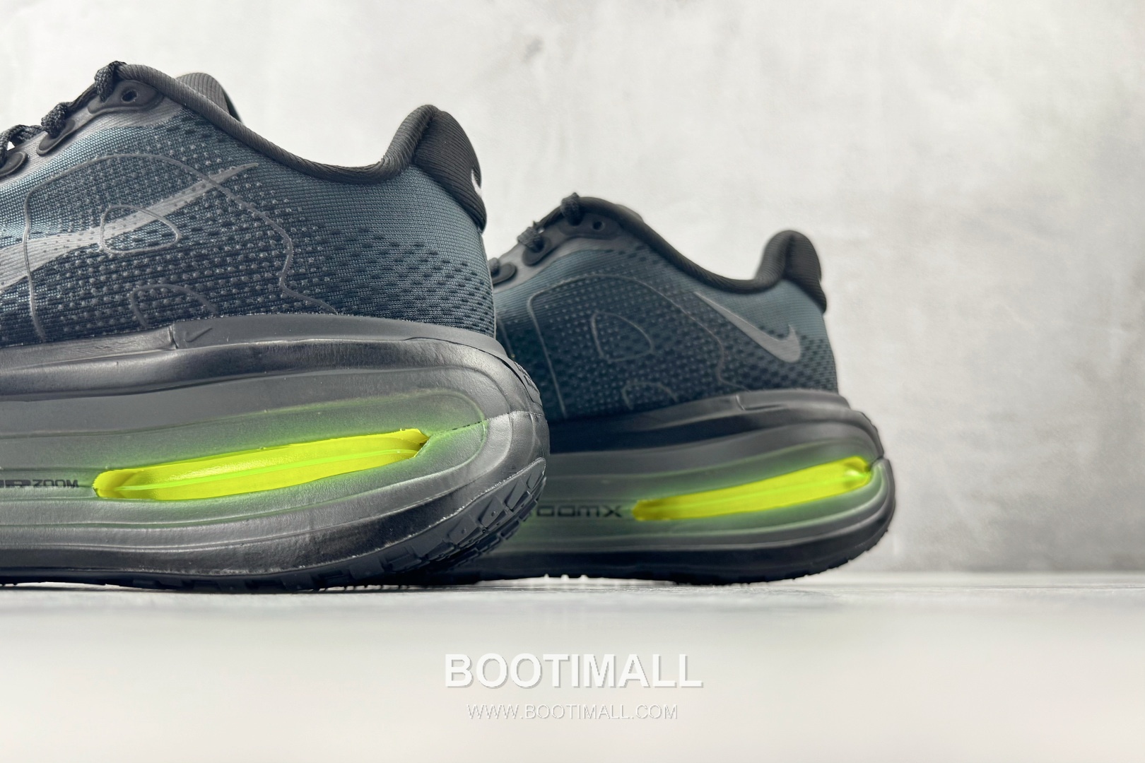 Nike Vomero Premium Mesh Textile Black Sneakers 보메로 프리미엄 메쉬 텍스타일 블랙 스니커즈 8