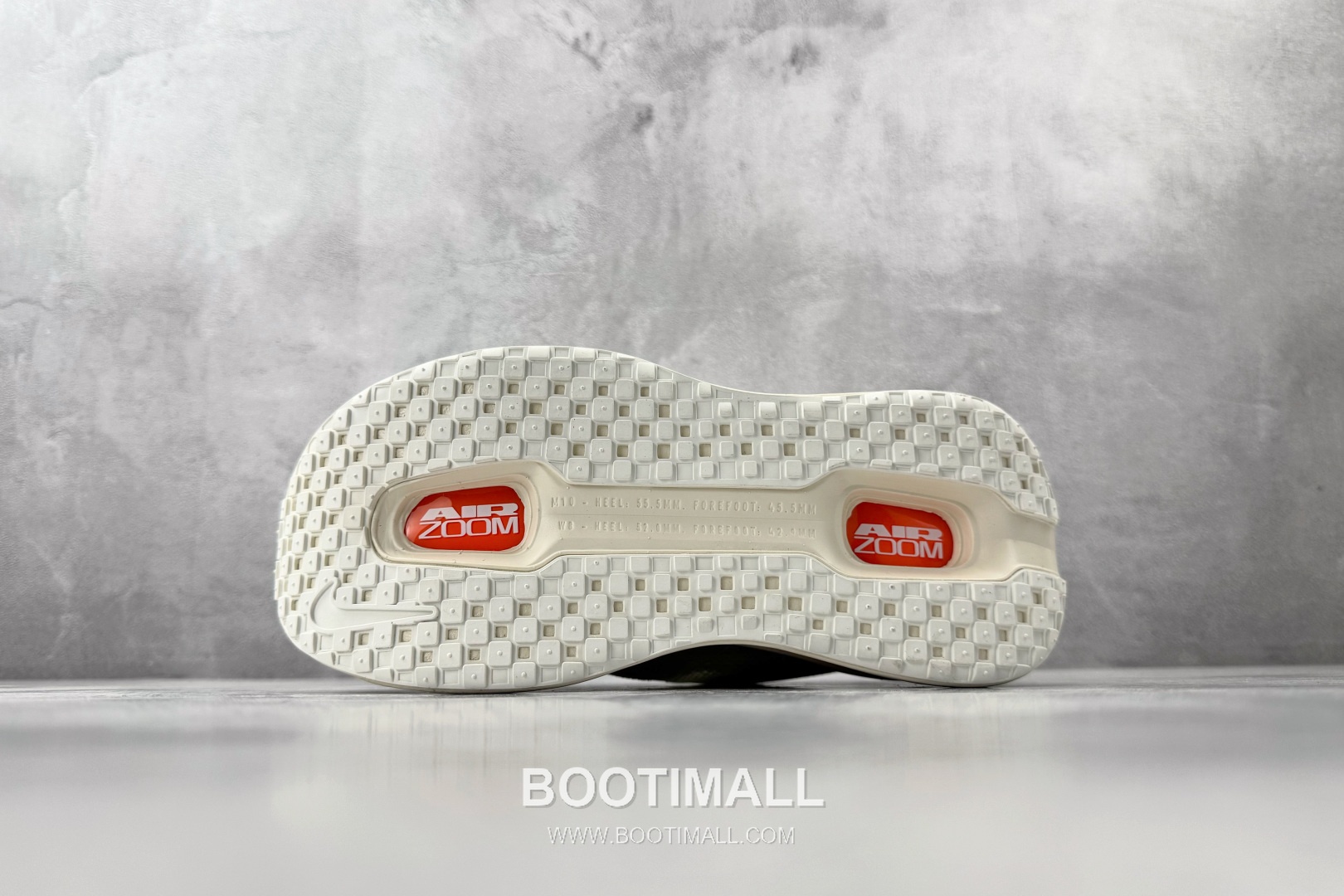 Nike Vomero Premium Mesh, Synthetic White Sneakers 보메로 프리미엄 메쉬, 합성소재 화이트 스니커즈 4