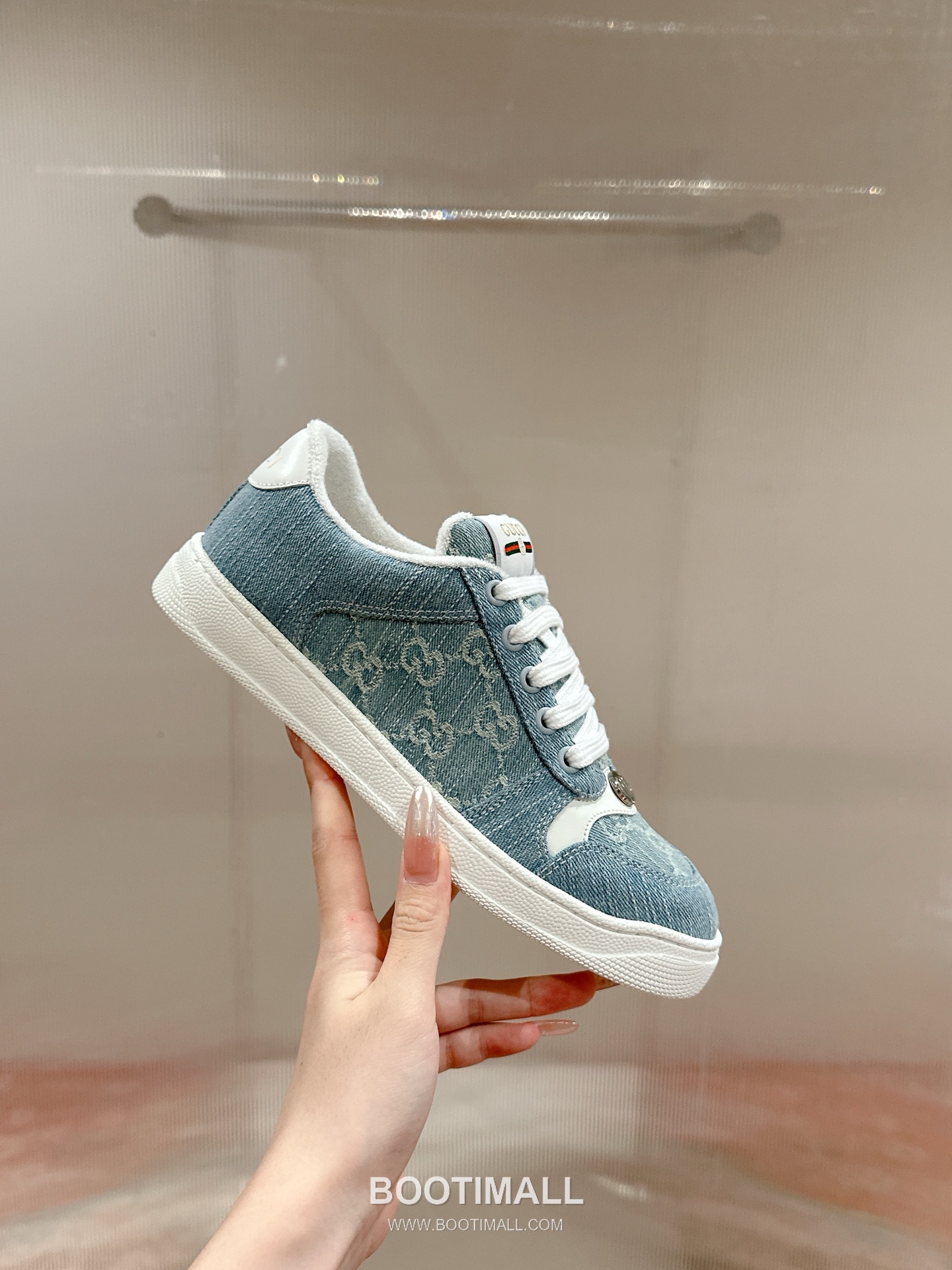 Gucci GG Distressed Sneaker Calfskin Leather, TPU Sole Black Shoes 구찌 GG 빈티지 스니커즈 소가죽, TPU 밑창 블랙 신발 2