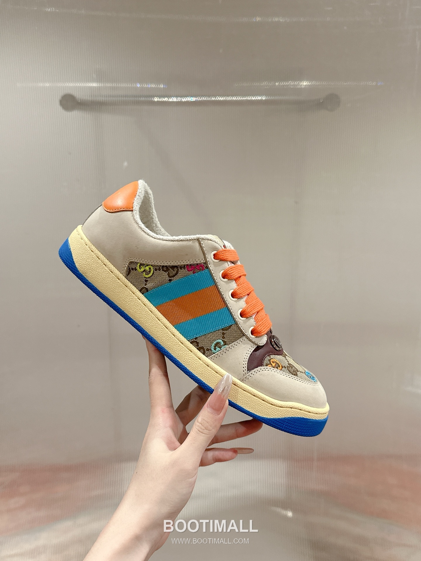 Gucci GG Distressed Sneaker Calfskin Leather, TPU Sole Black Shoes 구찌 GG 빈티지 스니커즈 소가죽, TPU 밑창 블랙 신발 2