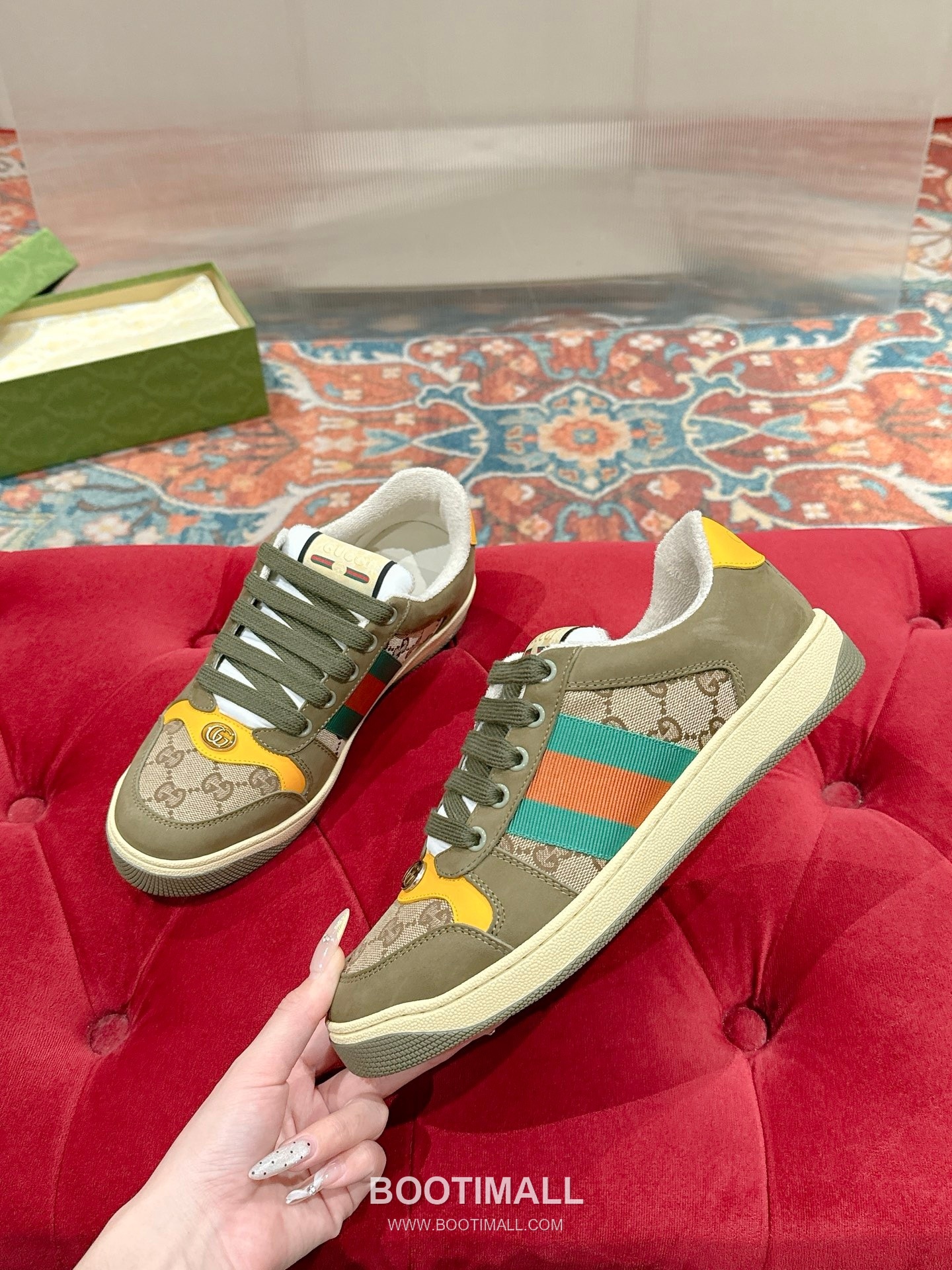 Gucci GG Vintage Sneakers Calfskin leather, Swarovski crystals, TPU sole Beige Shoes 구찌 GG 빈티지 스니커즈 송아지가죽, 스와로브스키 크리스탈, TPU 밑창 베이지 신발 3