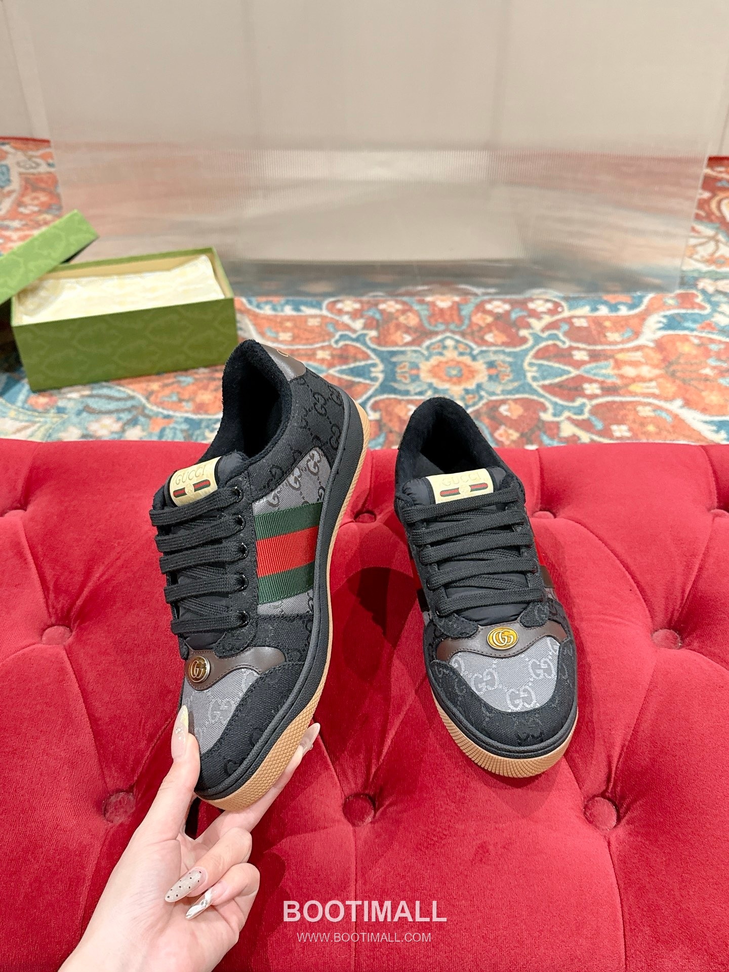 Gucci GG Vintage Sneakers Calfskin leather, Swarovski crystals, TPU sole Beige Shoes 구찌 GG 빈티지 스니커즈 송아지가죽, 스와로브스키 크리스탈, TPU 밑창 베이지 신발 3