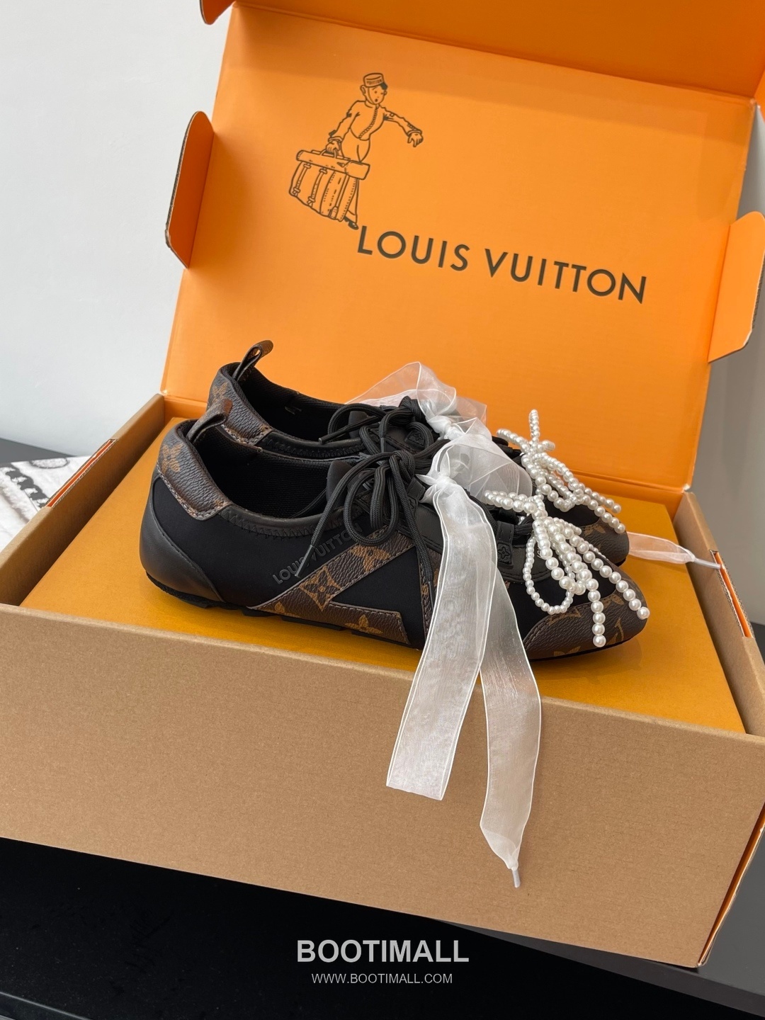 Louis Vuitton Sneakerina Ballet Sneaker Calf Suede Leather Brown Sneakers 루이비통 스니커리나 발레 스니커즈 송아지 스웨이드 가죽 브라운 2